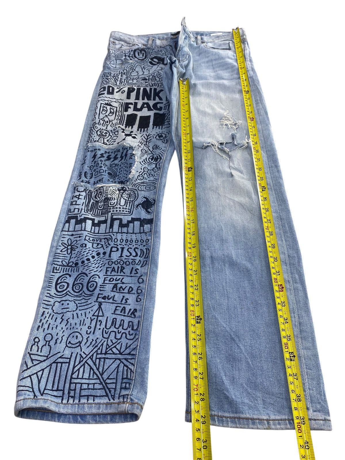 Uniqlo Uniqlo Light Wash Style Artistic Custom Jeans Size US 30 / EU 46 - 7 Thumbnail