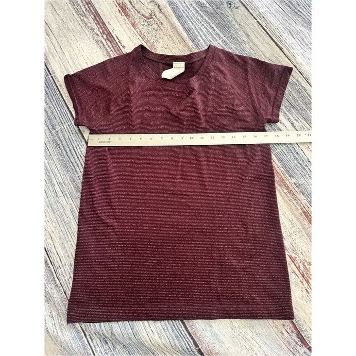 Athleta Athleta Women's Short Sleeve Crewneck Tee in Burgundy with M Size L / US 10 / IT 46 - 8 Thumbnail