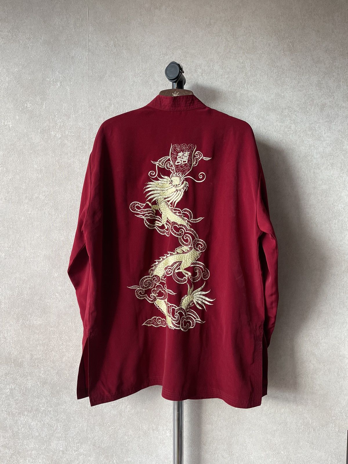 Japanese Brand 90s Vintage Burgundy Dragon Embroidered Chinese Tang Shirt Size US XXL / EU 58 / 5 - 10 Thumbnail