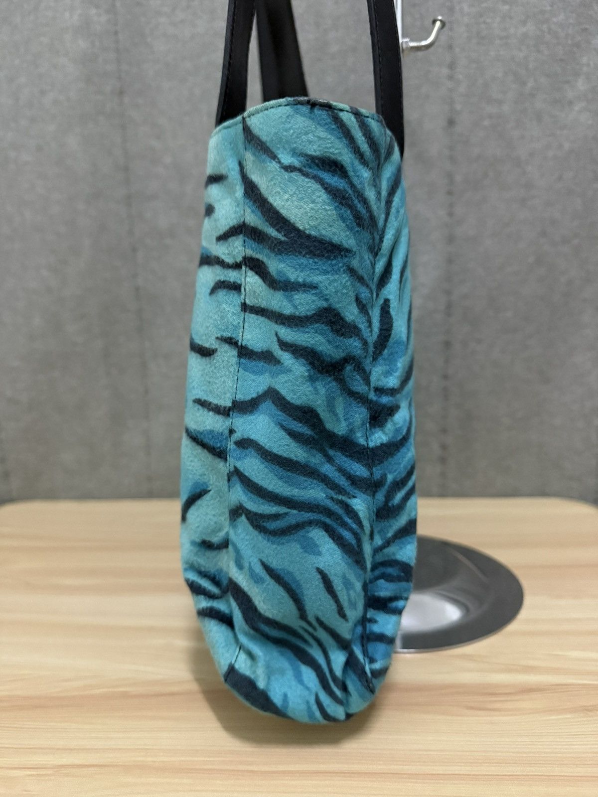 Versace Jeans Couture Versace Jeans Couture faux fur blue zebra stripe pattern. Size ONE SIZE - 5 Thumbnail