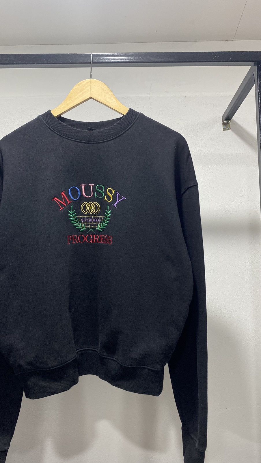 Designer × MOUSSY Big Logo Sweatshirt Size ONE SIZE - 3 Thumbnail