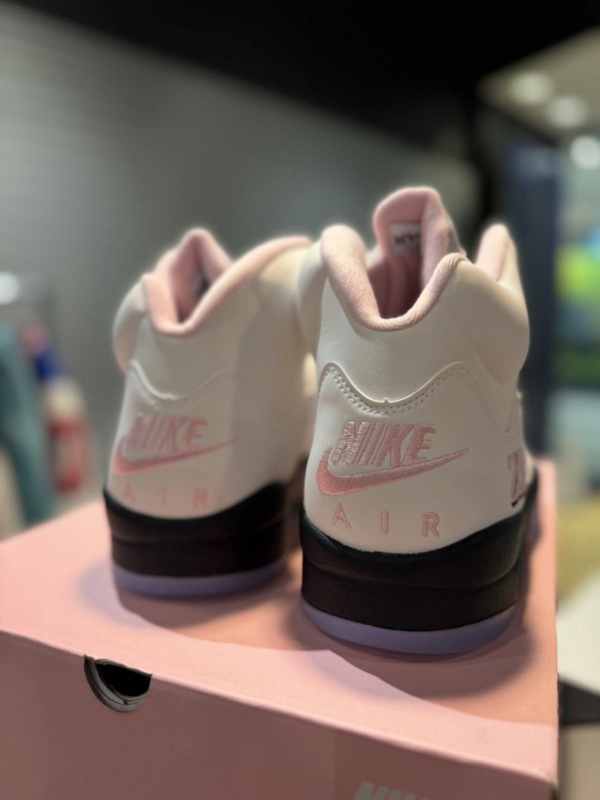 Jordan Brand Air Jordan 5 Retro ‘Medium Soft Pink’ HQ7978-102 Men’s 13 Size US 13 / EU 46 - 5 Thumbnail