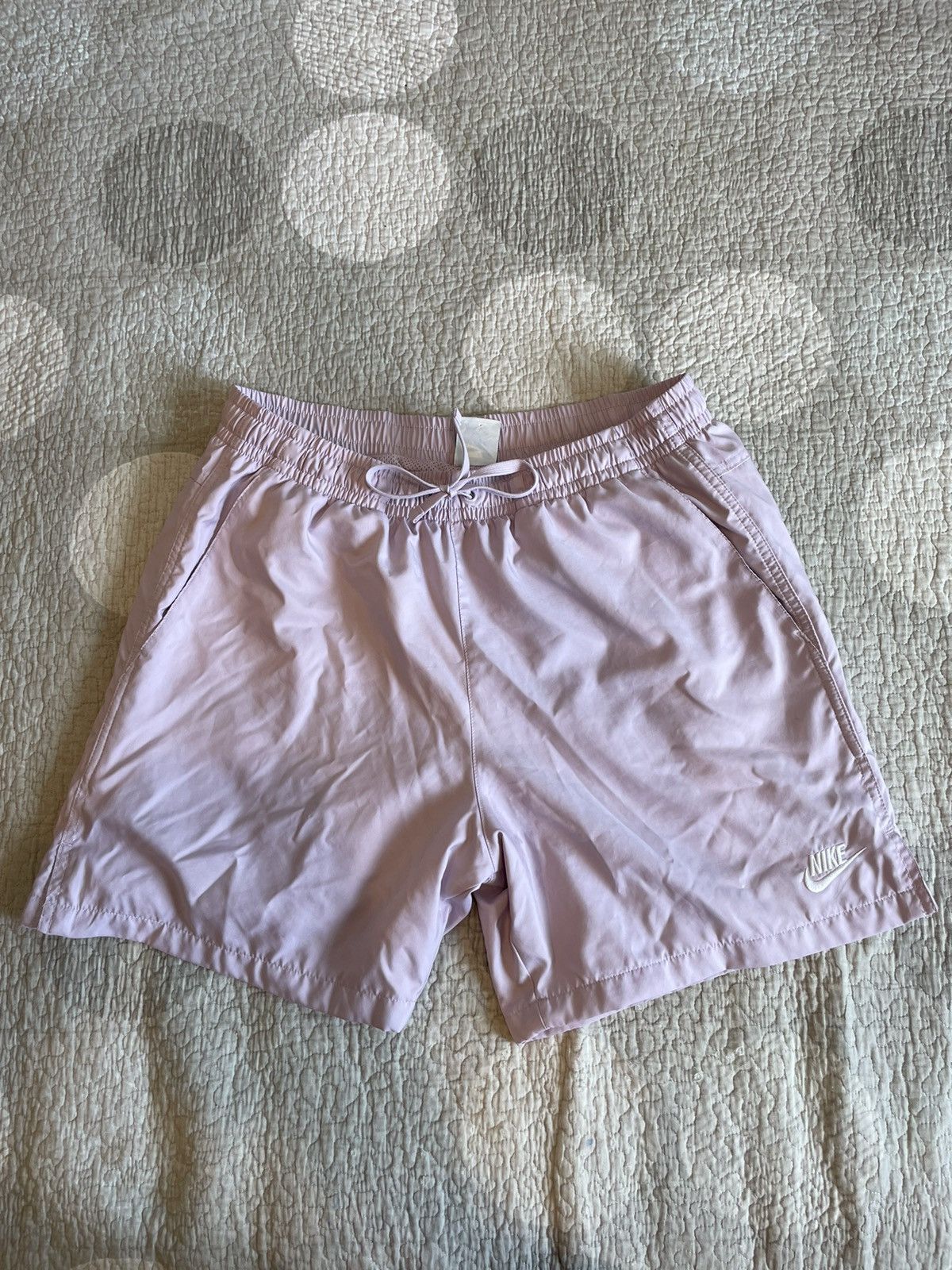 Nike Nike Pink Shorts Size Medium Size US 31 - 1 Thumbnail