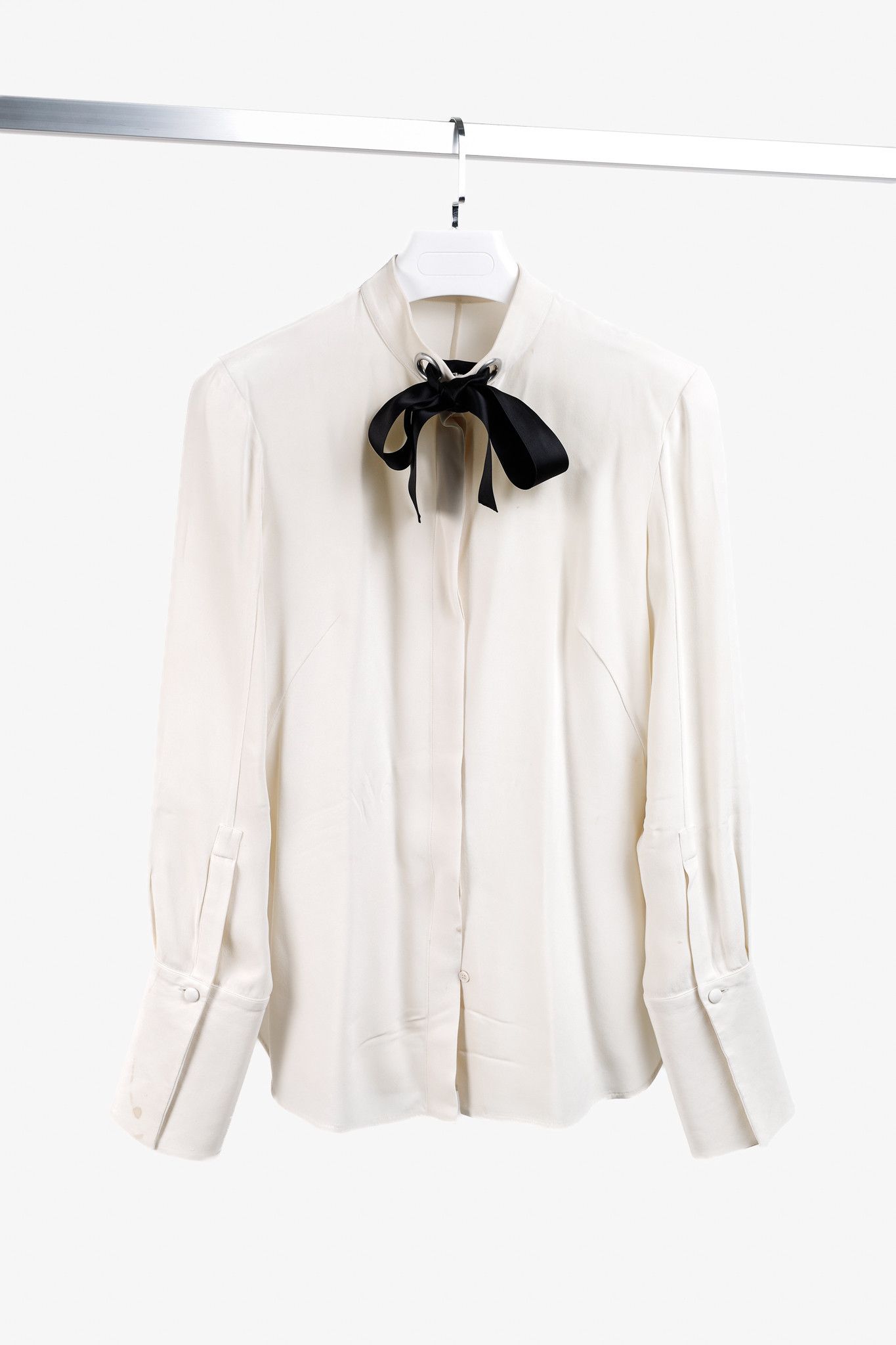 Alexander McQueen Alexander McQueen AW/14 Black Bow Long Sleeve Silk Blouse Size L / US 10 / IT 46 - 1 Thumbnail