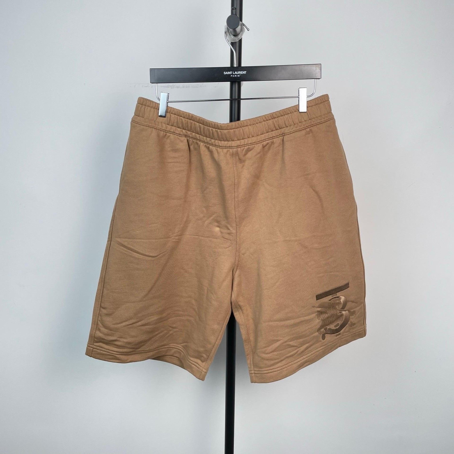 Burberry Burberry Khaki Equestrian Knight Straight Shorts Size US 26 / EU 42 - 1 Thumbnail