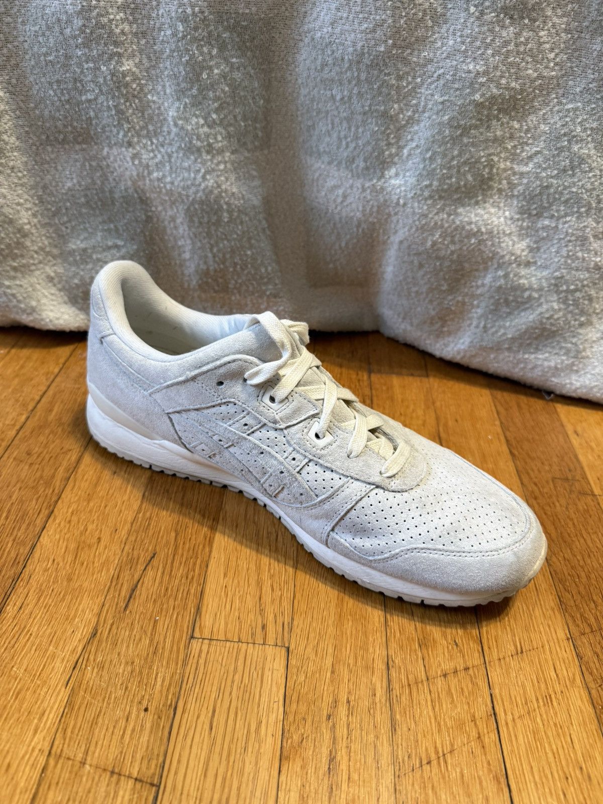 Asics Asics 30th Anniversary Gel Lyte iii OG - Cream Suede Size US 11.5 / EU 44-45 - 4 Thumbnail