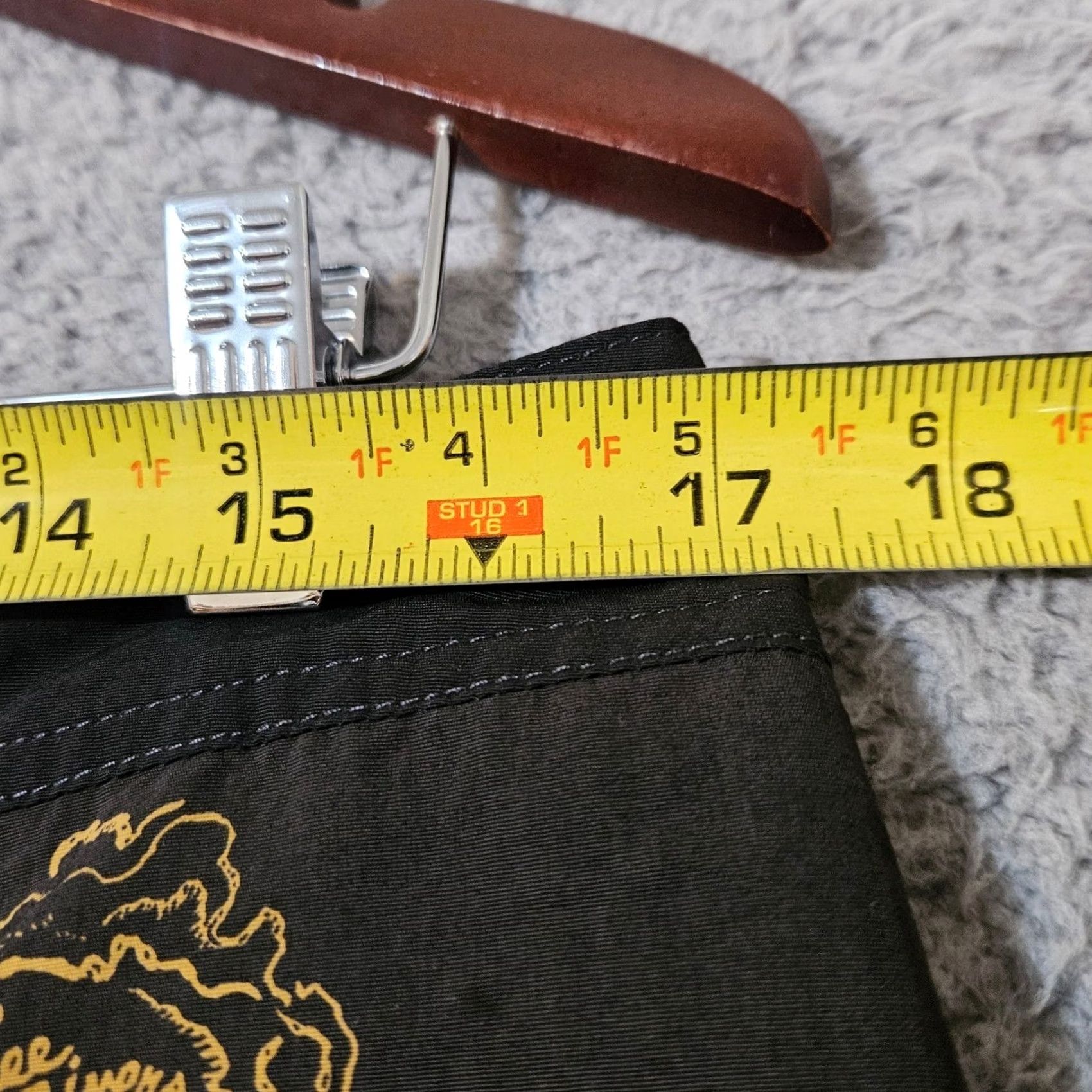 Patagonia Patagonia Boardshorts Mens 34 Wavefarer Bottom Regular 19" Black Yellow Solid Mens Size US 34 / EU 50 - 7 Thumbnail