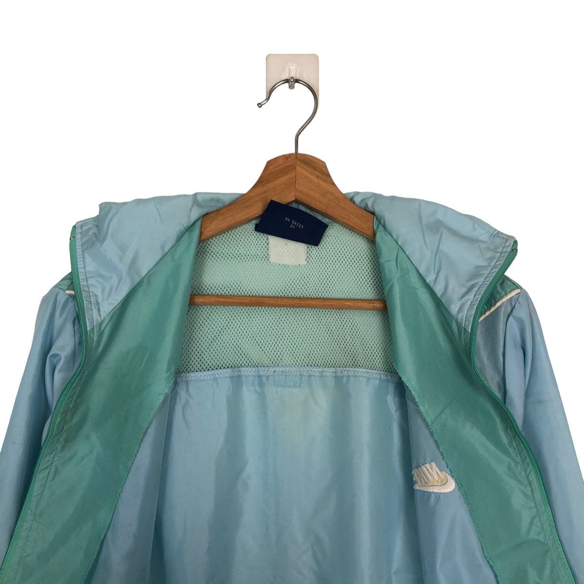 Nike 🔥VINTAGE 90’s NIKE BOMBER JACKET BLUE TAG Size US L / EU 52-54 / 3 - 10 Thumbnail