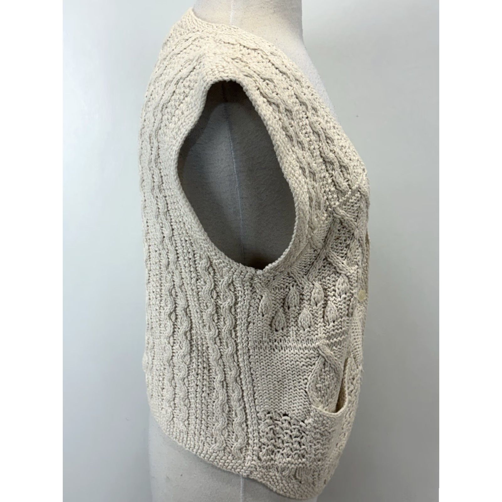 Talbots VINTAGE Talbots Hand Knit Sweater Women’s Small Ivory Cableknit 90s Fisherman V-Neck Sleeveless Vest Mens? Size S / US 4 / IT 40 - 4 Thumbnail