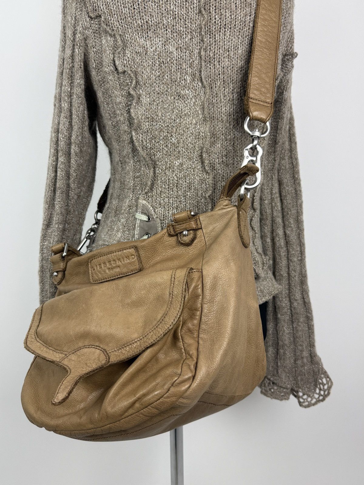 LIEBESKIND BERLIN Y2K Liebeskind Berlin Leather Carabiner Crossbody Hobo Bag Size ONE SIZE - 2 Thumbnail