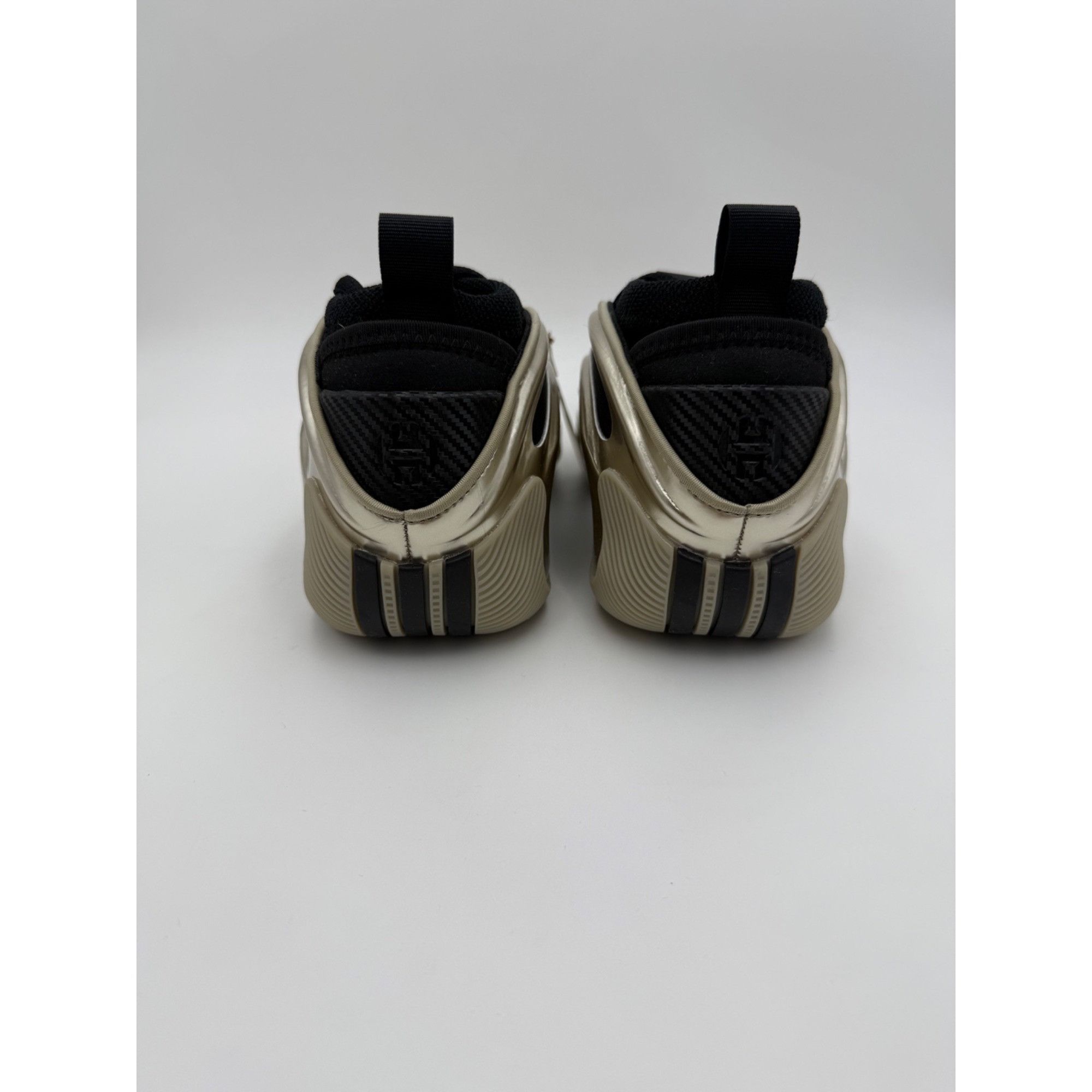 Adidas Size 6 - Men's adidas Harden Vol. 9 Cyber Metallic Baske Size US 6 / EU 39 - 4 Thumbnail