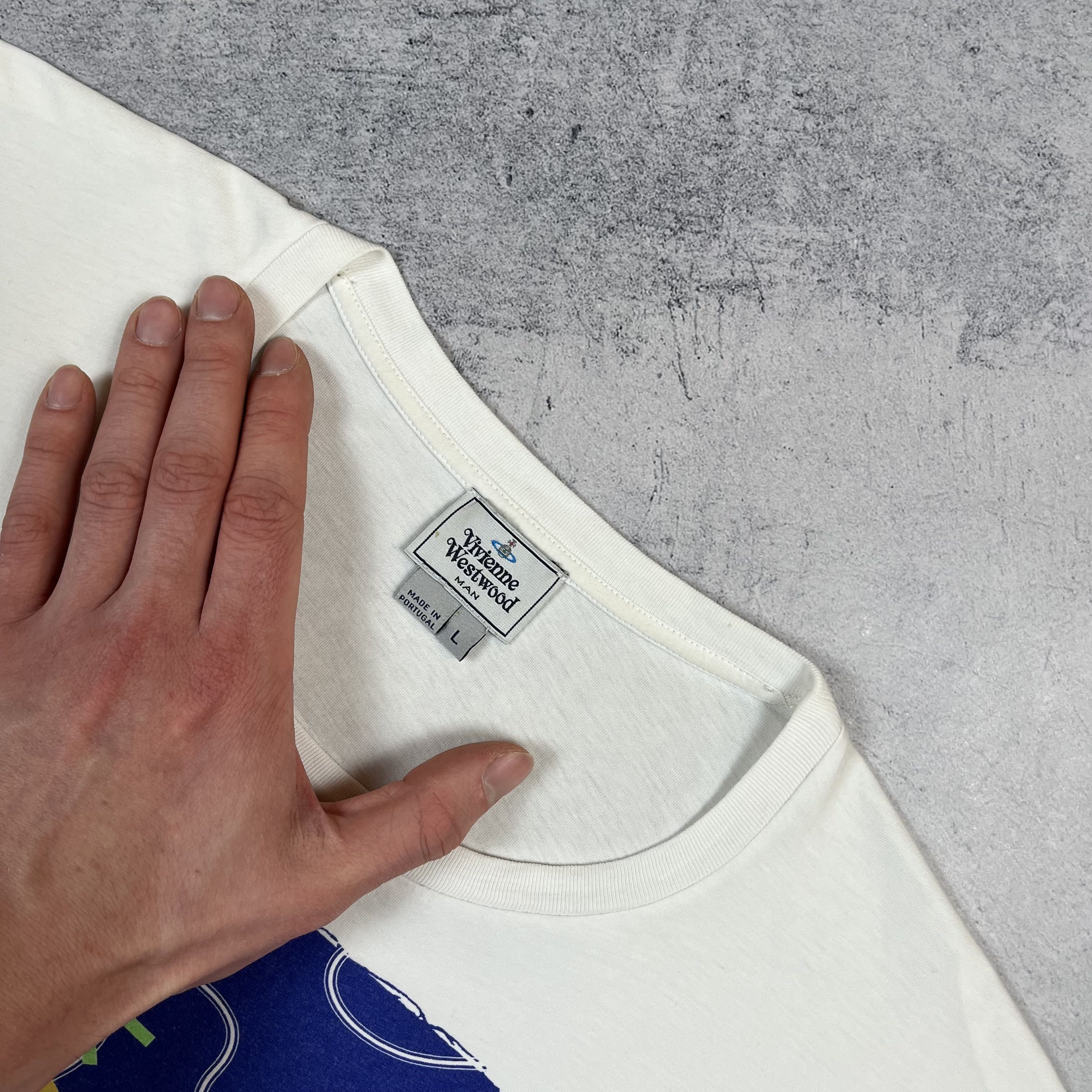 Vivienne Westwood Vivienne Westwood Y2K Orb Big Logo T Shirt Size US L / EU 52-54 / 3 - 14 Thumbnail