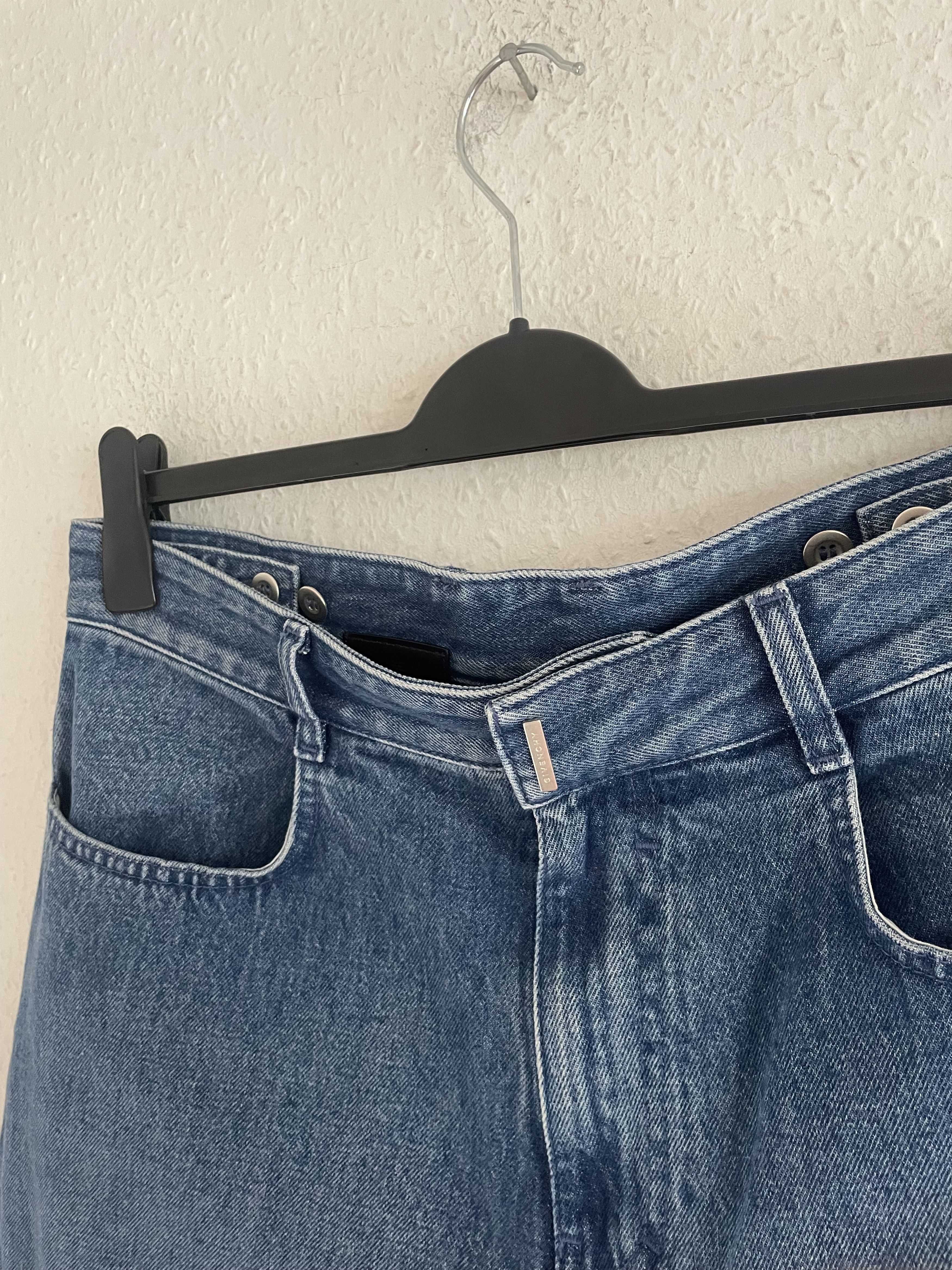 Givenchy Cargo Denim Shorts Size US 33 - 8 Thumbnail