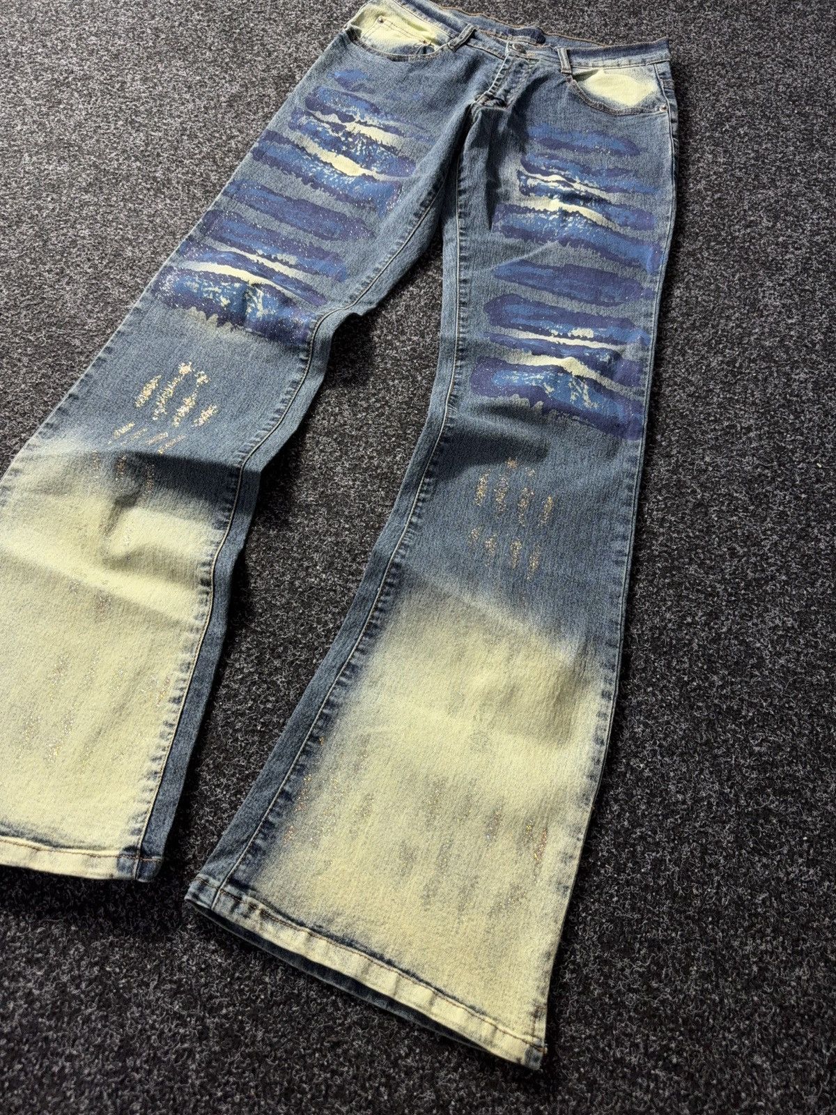 If Six Was Nine × Japanese Brand × Le Grande Bleu (L.G.B.) Vintage 2000s Japanese style Y2K Denim Faded Flared Pants Size 28" / US 6 / IT 42 - 3 Thumbnail