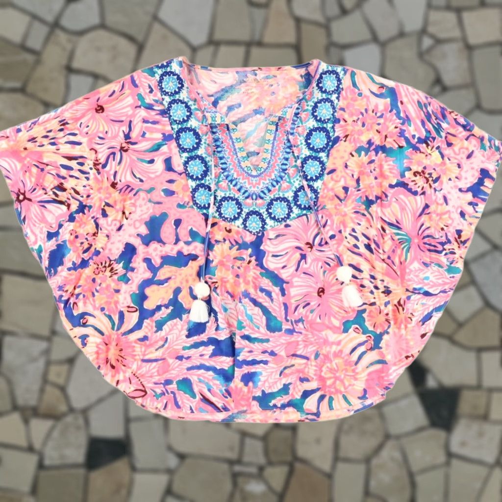 Lilly Pulitzer Lilly Pulitzer Britta Tunic Top Women's XXS Seadream All Over Print V-Neck Shirt Sleeveless Size XXS / US 00 / IT 34 - 1 Thumbnail