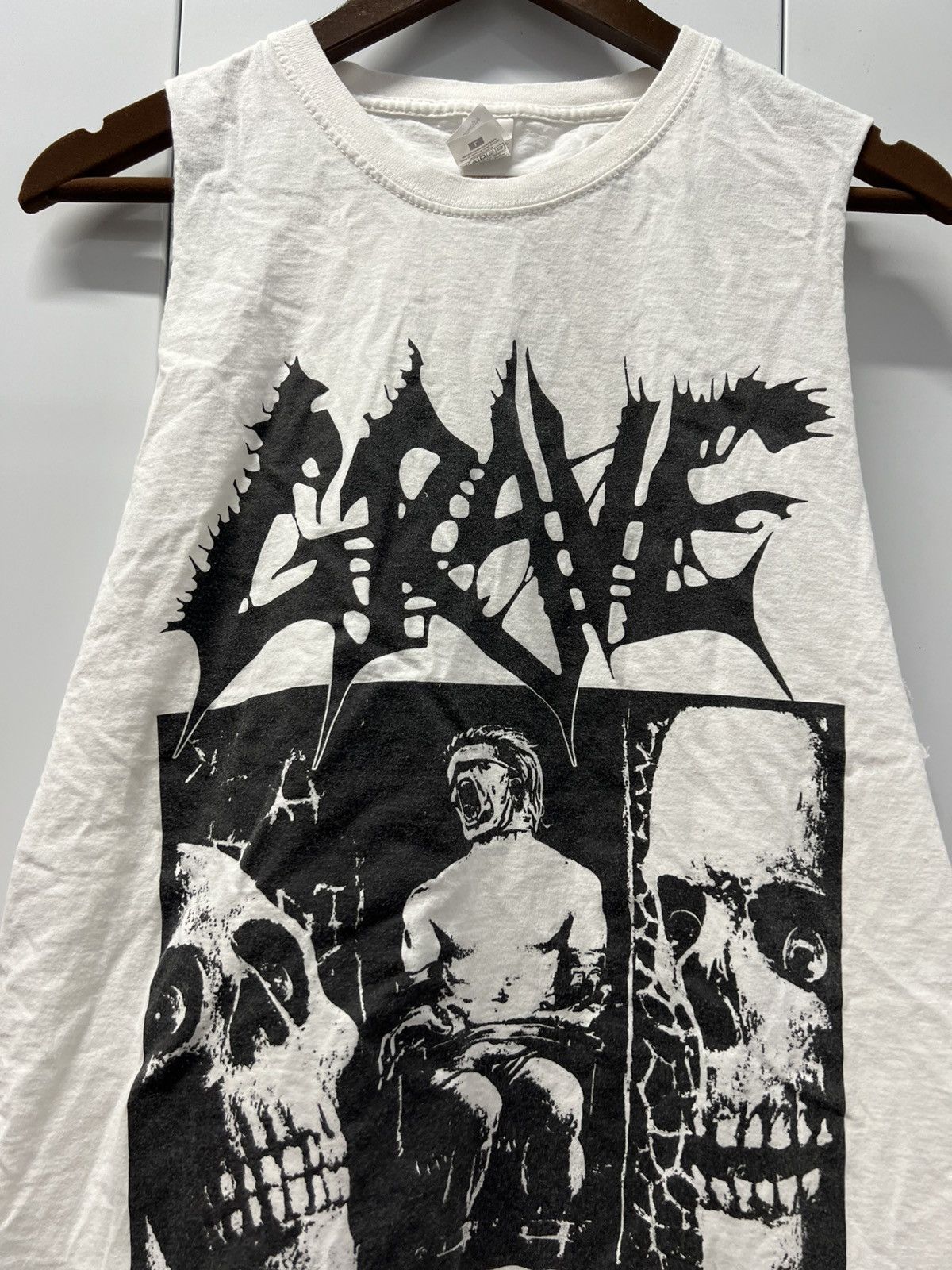 Band Tees Y2K 2000's VTG Vintage Grave Tremendous Pain Metal T Shirt Size US L / EU 52-54 / 3 - 4 Thumbnail