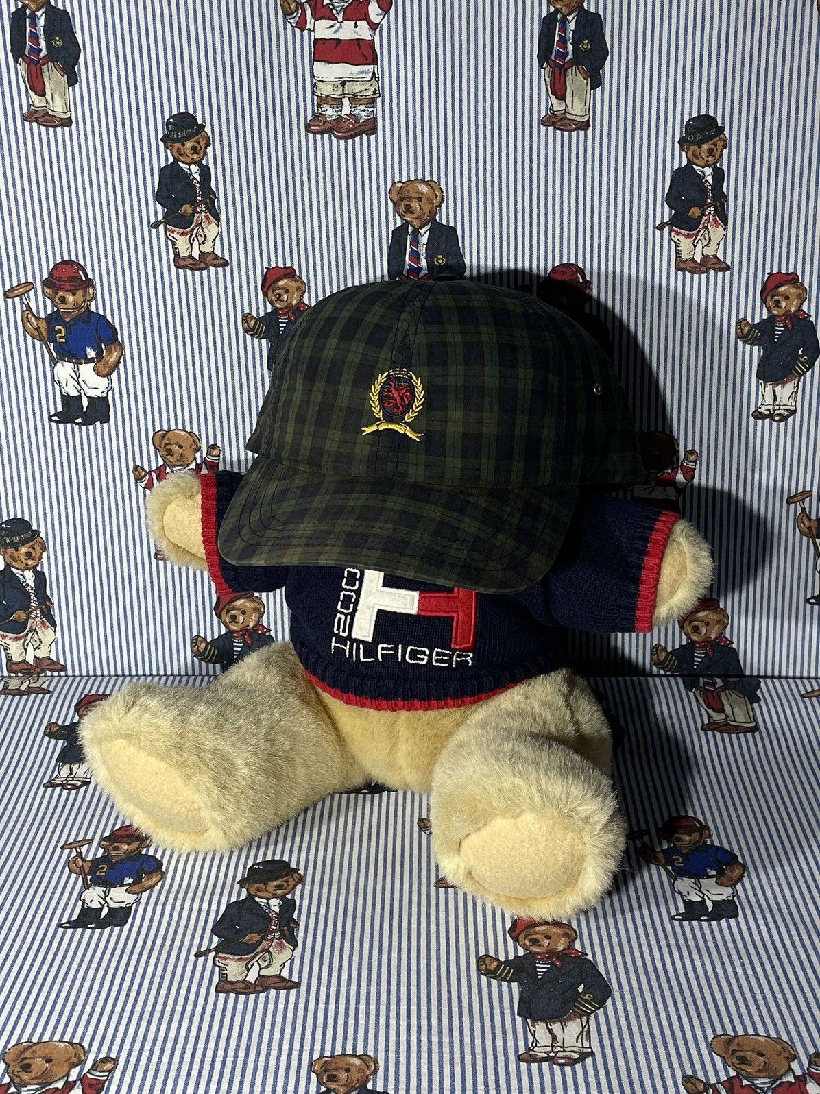 Tommy Hilfiger × Vintage Cap Tommy Hilfiger Lion Crest OG Vintage 90’s Size ONE SIZE - 1 Thumbnail