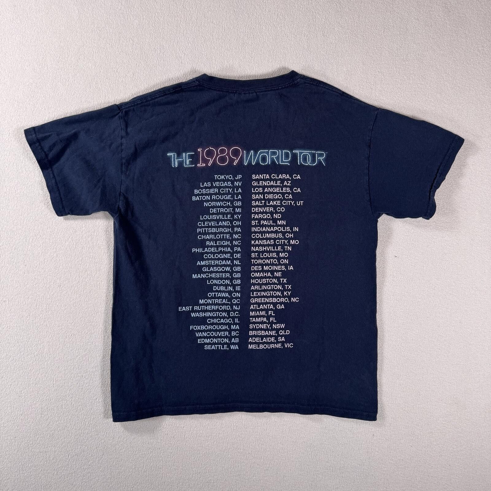 Other Taylor Swift Official The 1989 World Tour Tee Size US M / EU 48-50 / 2 - 2 Thumbnail