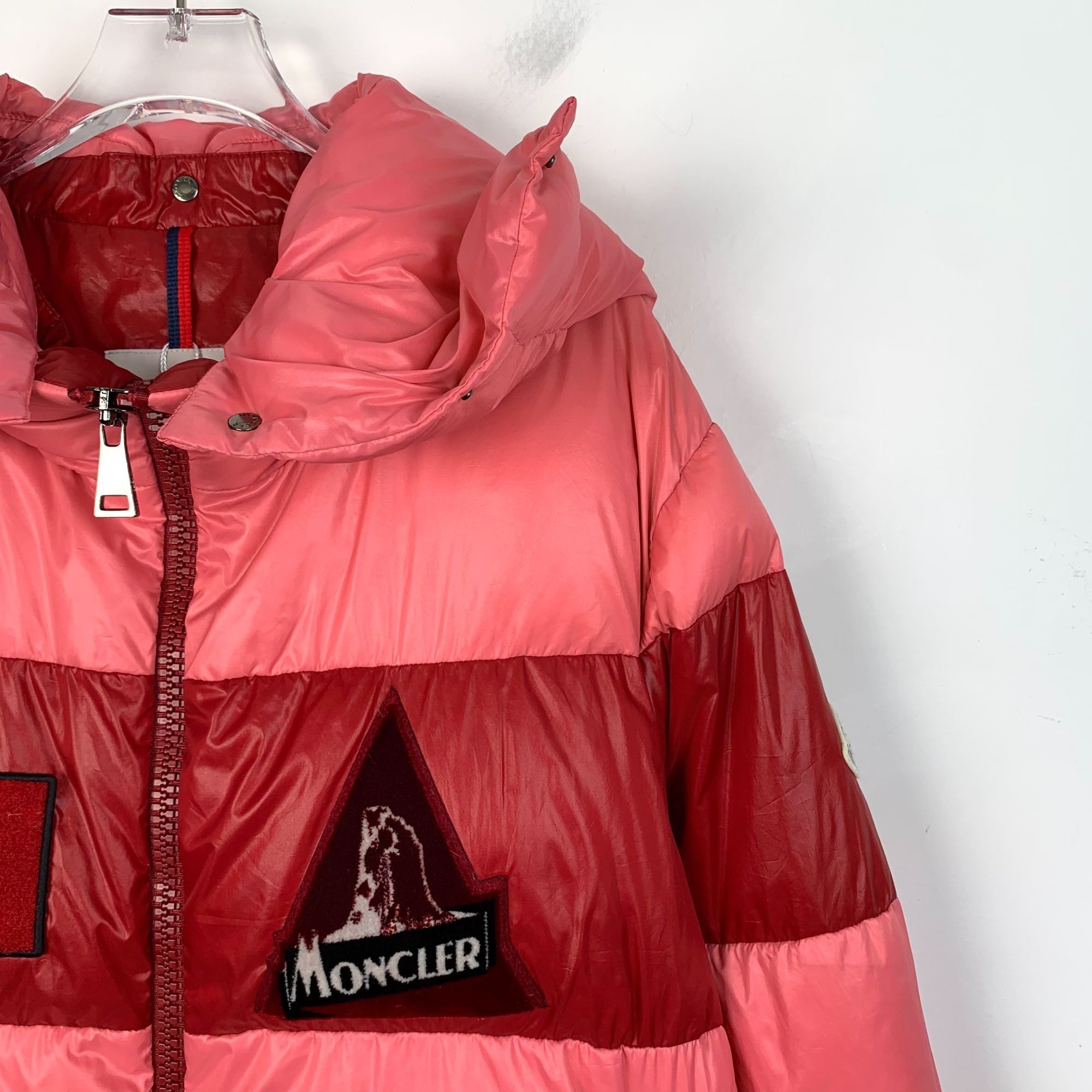 Moncler Moncler Gary Series Pink Logo Patch Hooded Down Jacket (Size Size S / US 4 / IT 40 - 9 Thumbnail
