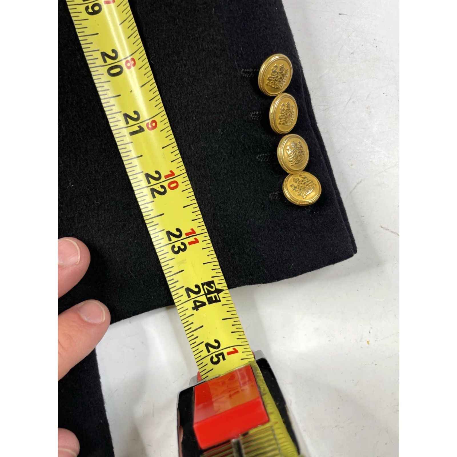 Aquascutum VINTAGE Aquascutum Blazer Jacket Women’s Wool Double-Breasted Black Size 18 Gold Buttons Notch Lapel City London Retro 6-Button Six-Button Regular Fit Size XXL / US 16-18 / IT 52-54 - 7 Thumbnail