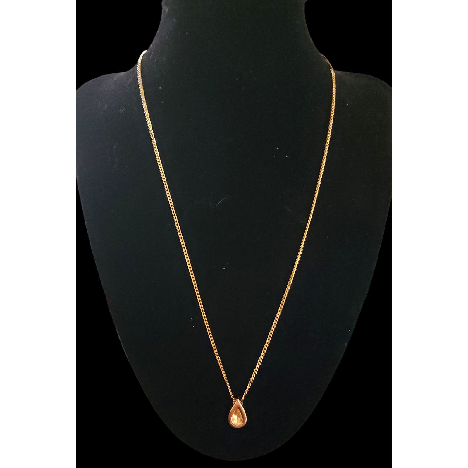 Avon Celli Signed Avon tear drop necklace. Size ONE SIZE - 1 Thumbnail