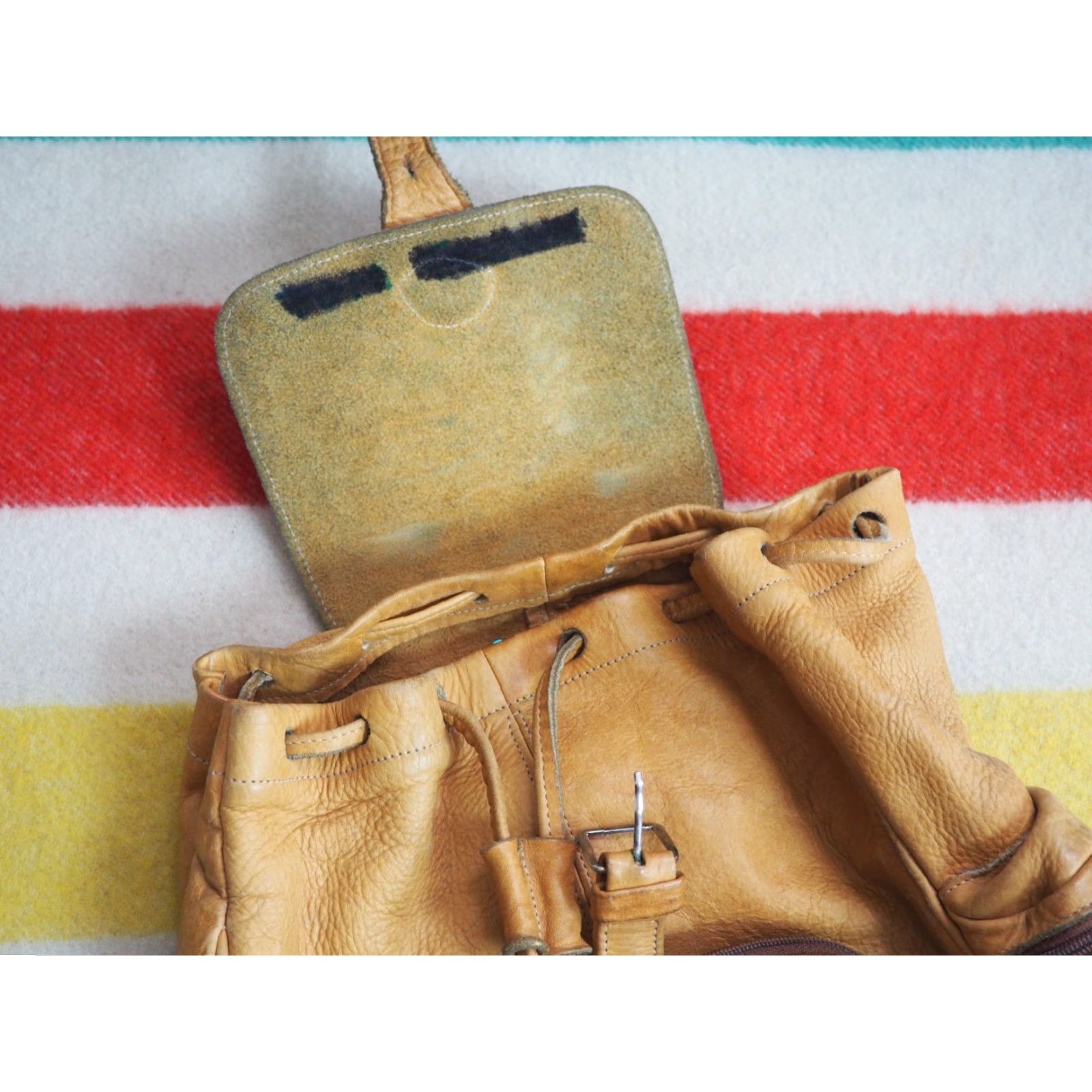 Vintage VINTAGE VTG Light Brown Heavy Tooled Leather Drawstring Boho Hippy Y2k Backpack Bag Size ONE SIZE - 6 Thumbnail