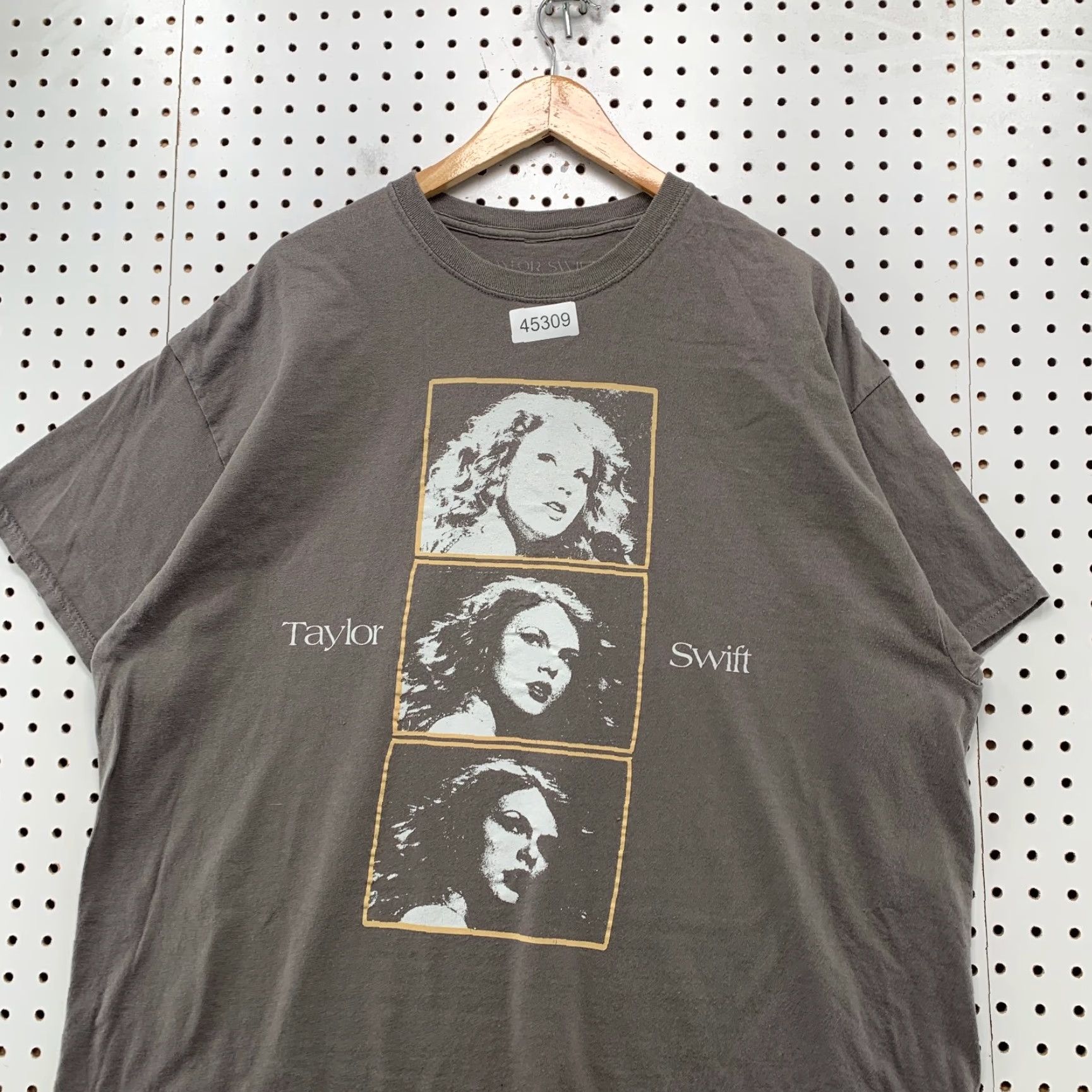 Vintage Taylor Swift Fearles Shirt Mens 2XL Gray The Way I Love You Pop Music Swifty Shirt Mens 2XL Gray Size US XXL / EU 58 / 5 - 2 Thumbnail