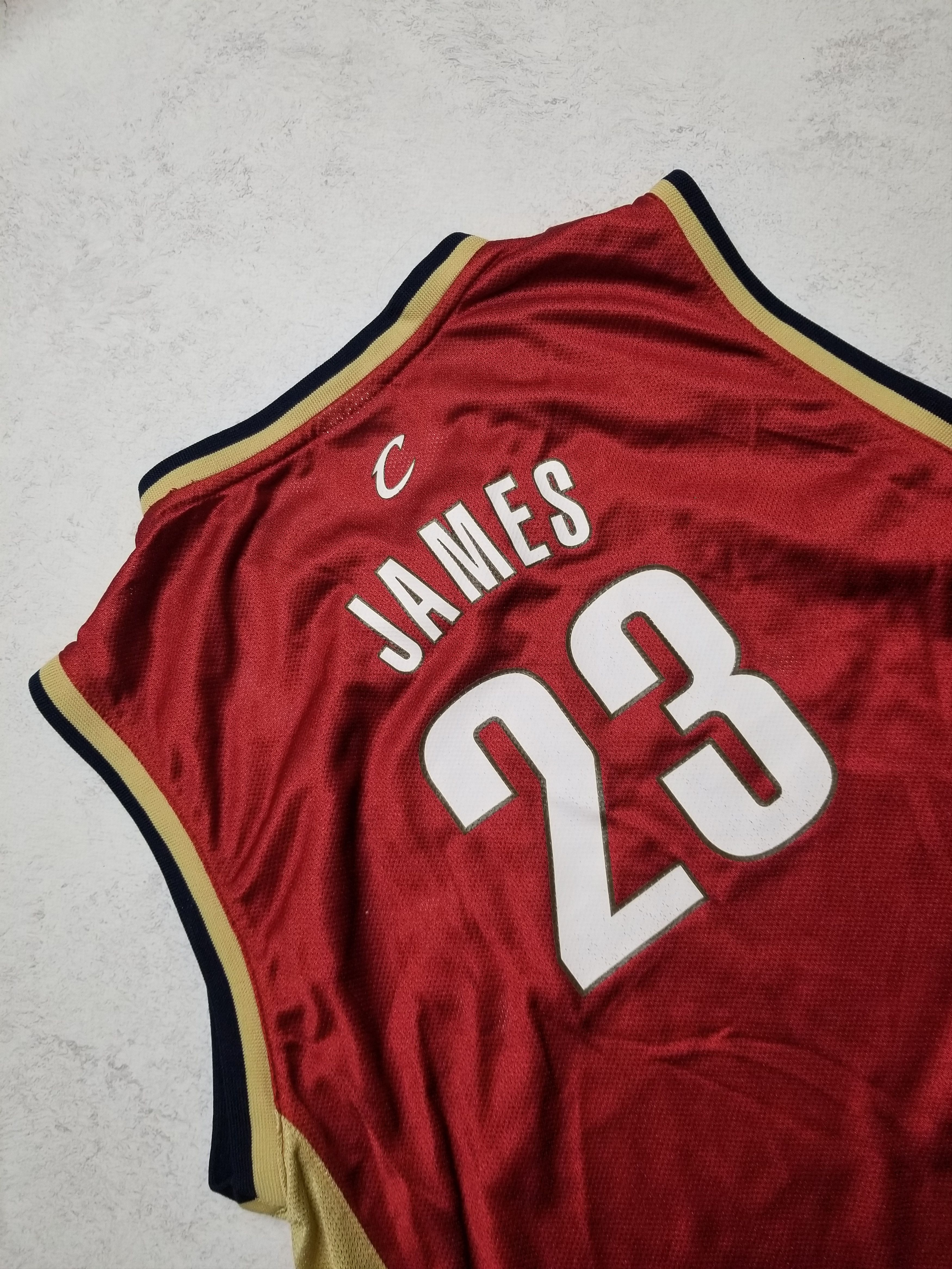 Reebok VTG Lebron James Cleveland Cavaliers NBA Jersey Youth XL Size US XS / EU 42 / 0 - 4 Thumbnail