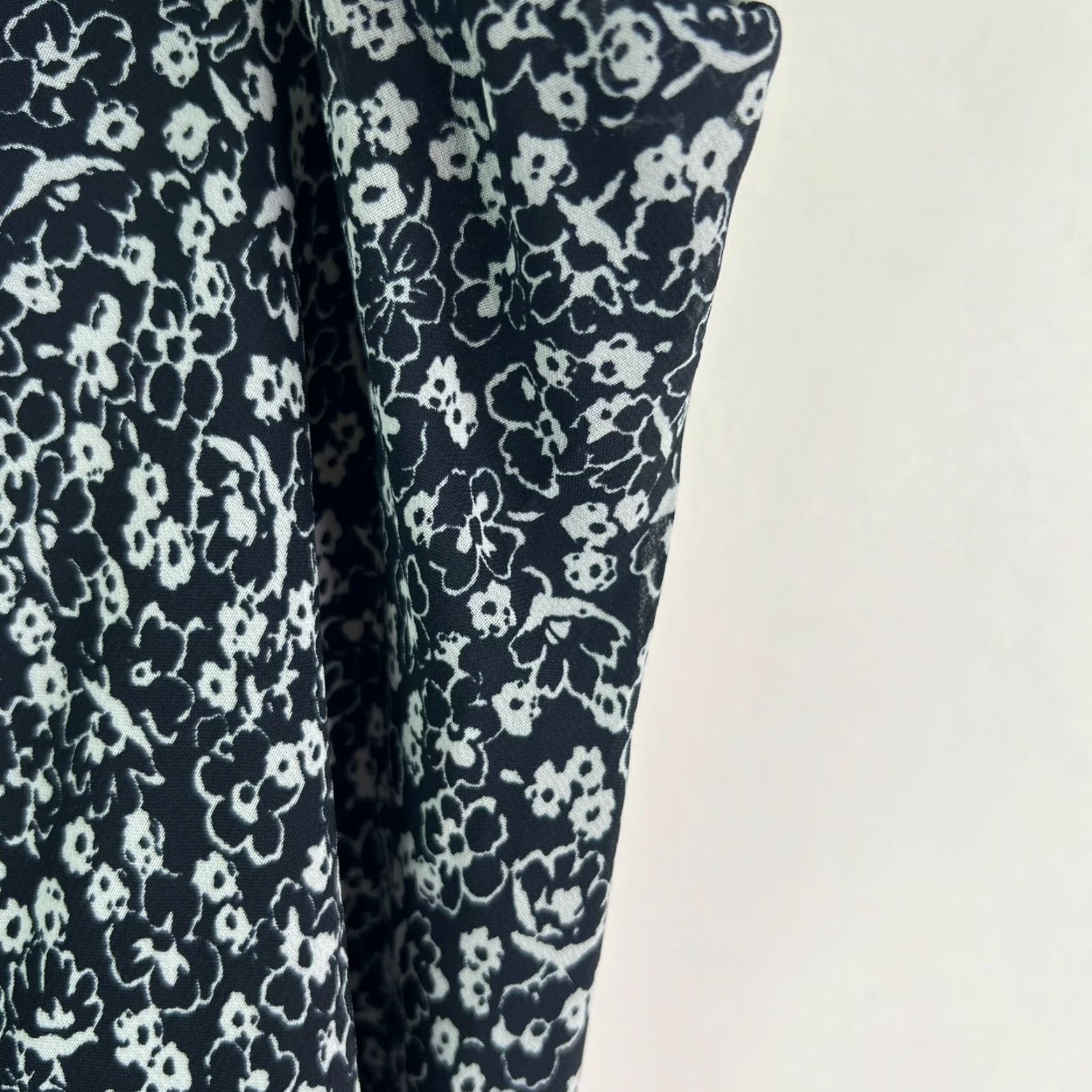 Chaps Chaps Skirt Midi Floral Lined Pleated Womens Size L Black/White Size 36" / US 14 / IT 50 - 2 Thumbnail