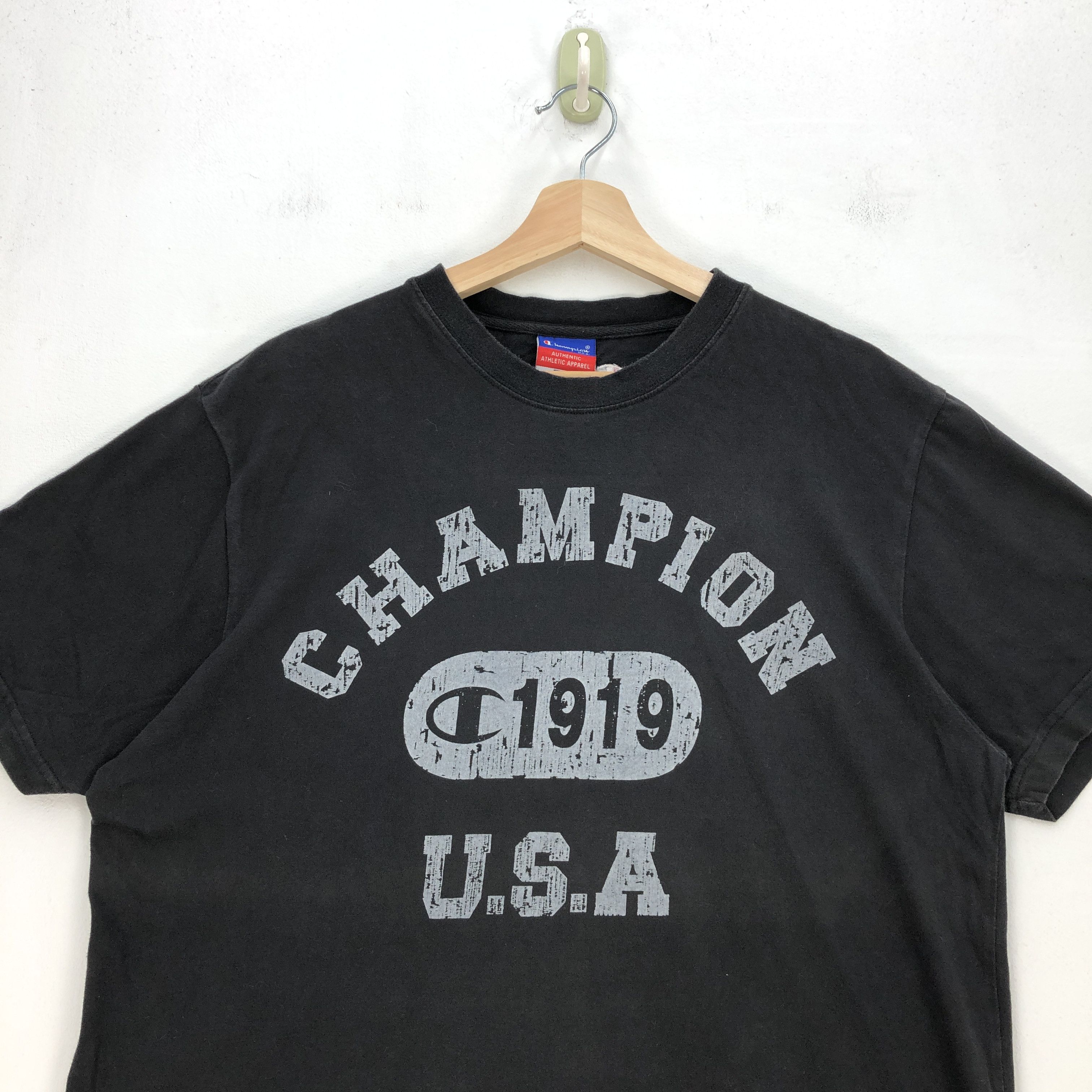Champion × Vintage Vintage Y2K Champion T Shirt Champion USA Tees Size US L / EU 52-54 / 3 - 2 Thumbnail