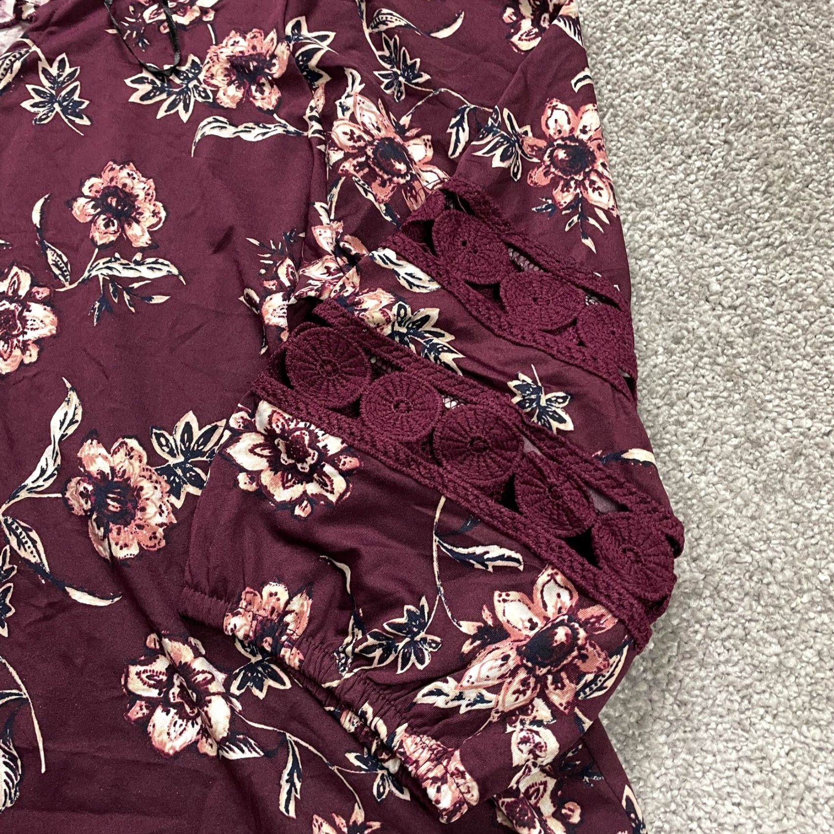 Vintage New Directions Tunic Blouse Womens XL Maroon Floral Long Sleeve Crisscross Neck Size XL / US 12-14 / IT 48-50 - 3 Thumbnail