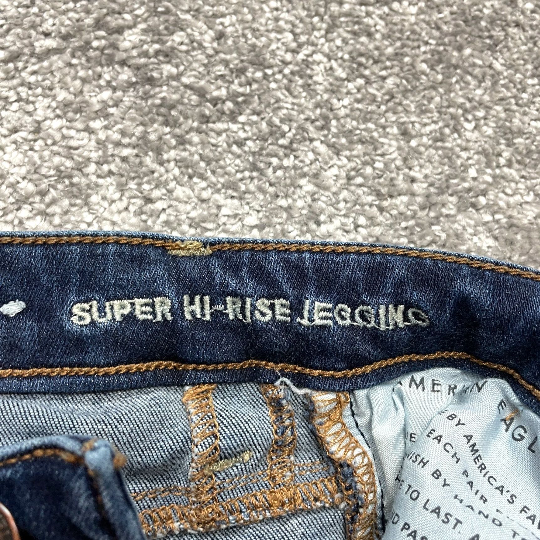 American Eagle Outfitters American Eagle Jeans Womens 00 Short Blue Jegging Distressed Next Level Stretch Size 40" / US 18 - 3 Thumbnail