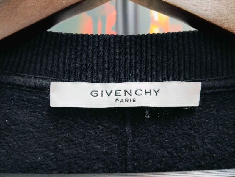 Givenchy Givenchy Black hoodie, size L (160), 64 (missing context) Size US L / EU 52-54 / 3 - 3 Thumbnail