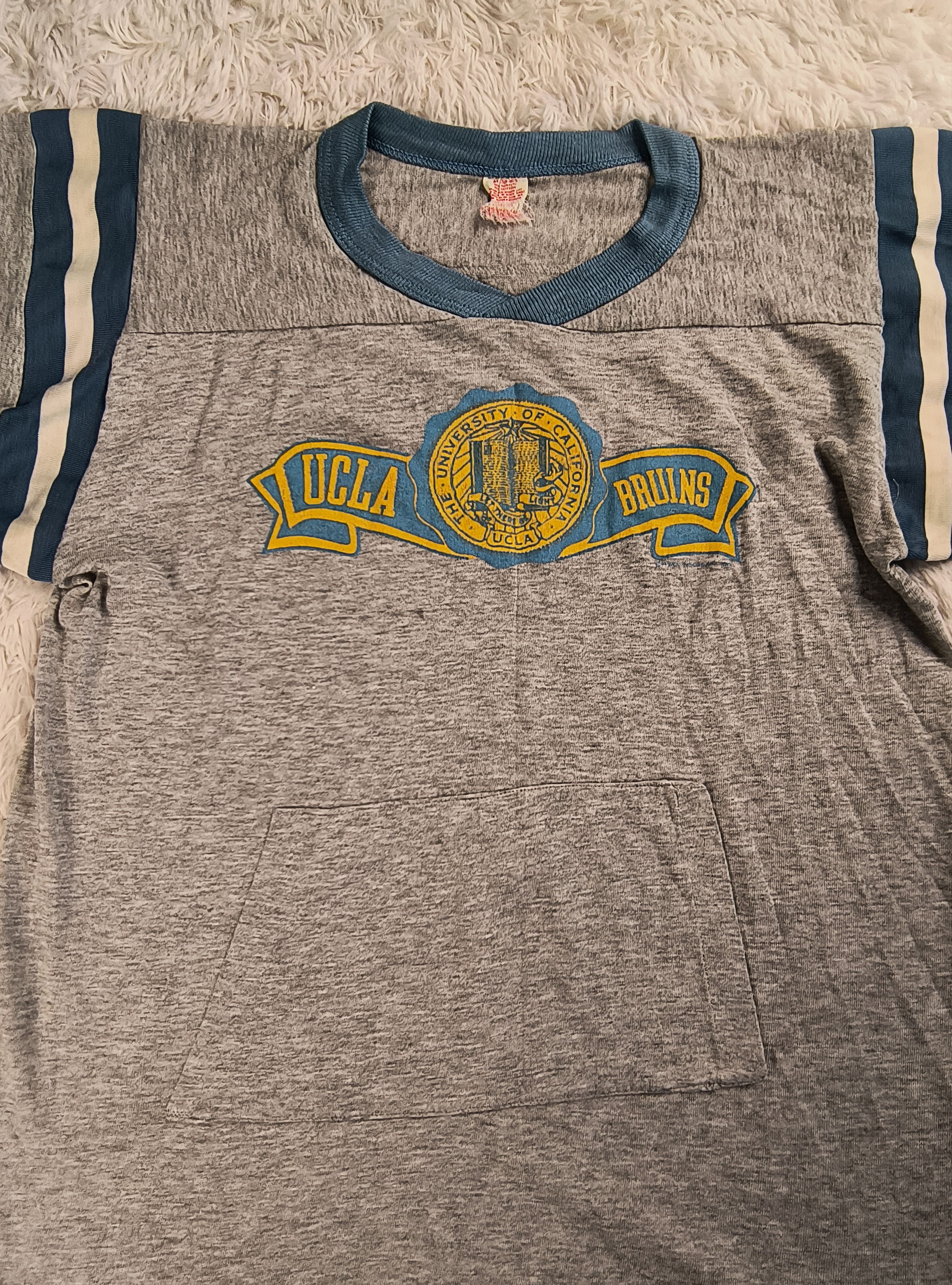 Vintage Vintage UCLA Bruins 1982 tee Size US M / EU 48-50 / 2 - 3 Thumbnail