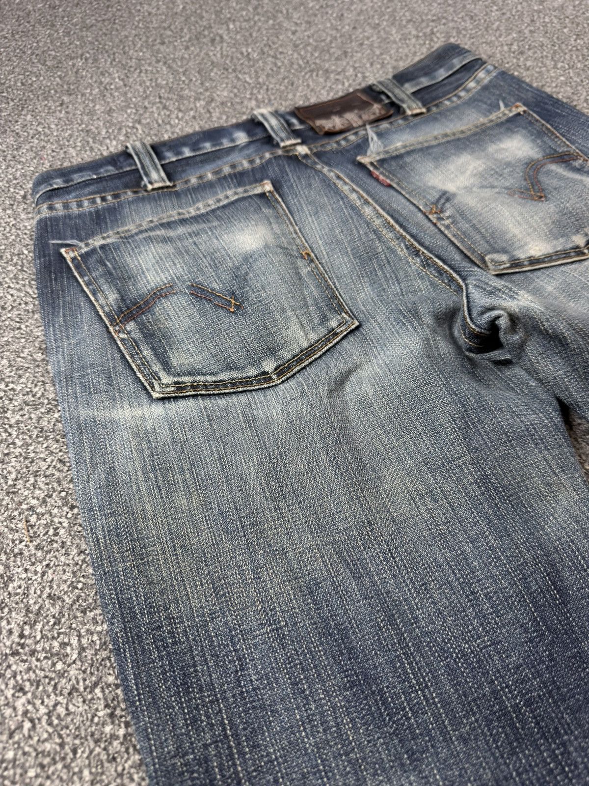 Engineered Garments × Levi's Vintage Levi’s 519 90s Distressed Heavy Fade Whisker Denim Size US 31 - 9 Thumbnail