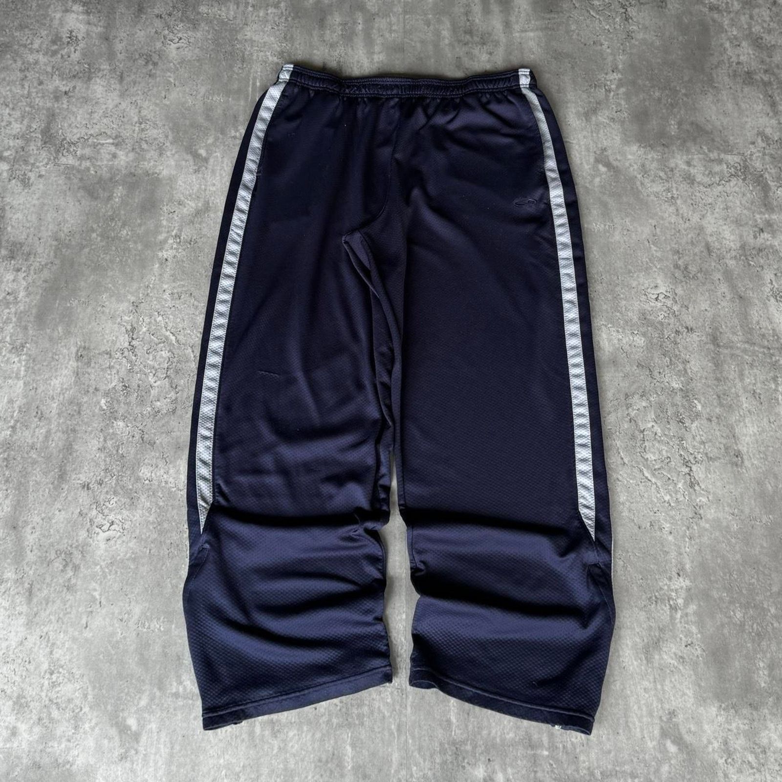 Champion × Vintage Vintage Y2K Champion Baggy Skater Drill Grunge Sweatpants Size US 38 / EU 54 - 1 Thumbnail