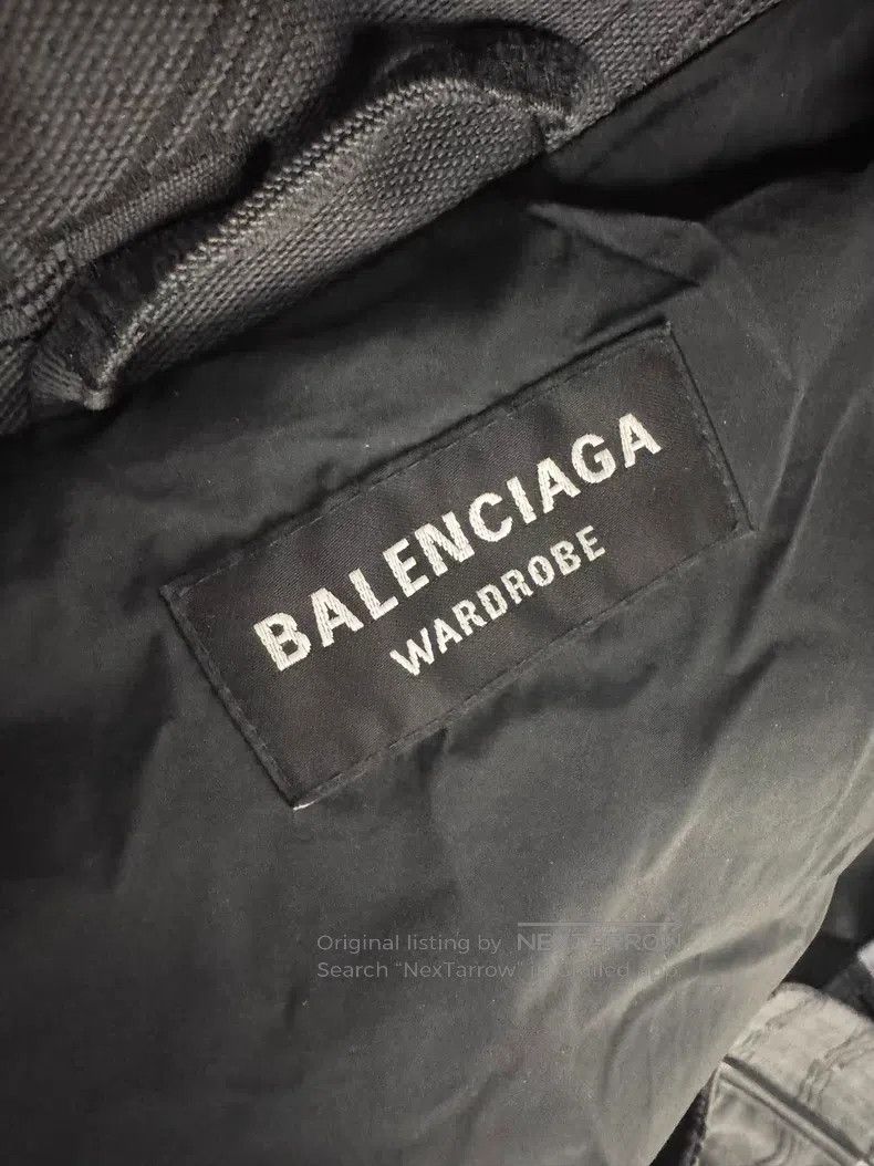 Balenciaga Balenciaga Logo Full Print Stand Collar Zipper Long Sleeve Size US S / EU 44-46 / 1 - 7 Thumbnail