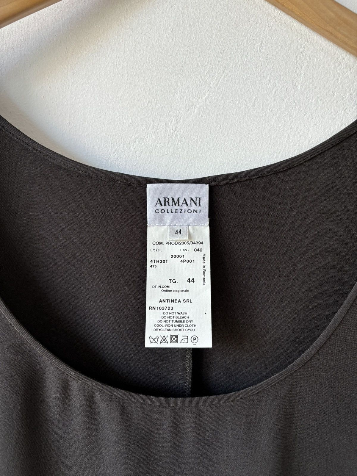 Armani Collezioni Vintage 90s Armani Collezioni Silk Blend Gray Tank Top Size M / US 6-8 / IT 42-44 - 5 Thumbnail