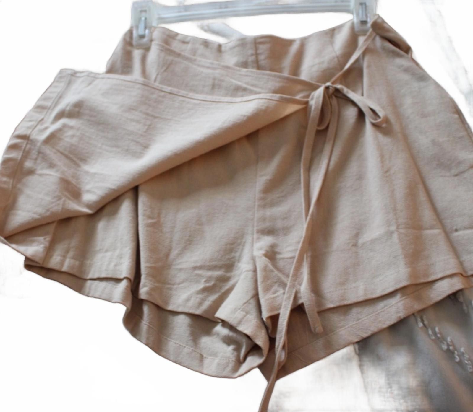 Shein SHEIN Beige Wrap Front Skort with Tie Detail Size Medium Size 32" / US 10 / IT 46 - 2 Thumbnail