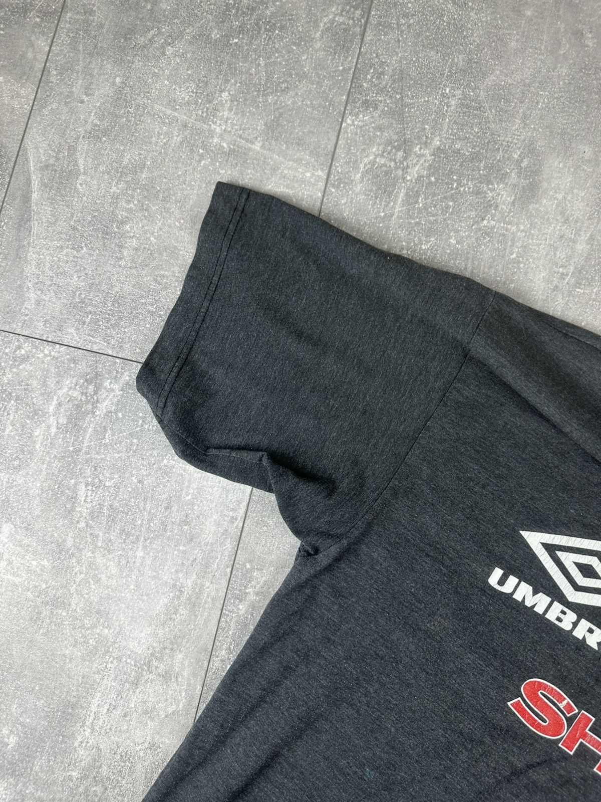 Umbro Umbro Manchester United 1995/96 Cotton Soccer T-Shirt Size US XL / EU 56 / 4 - 16 Thumbnail