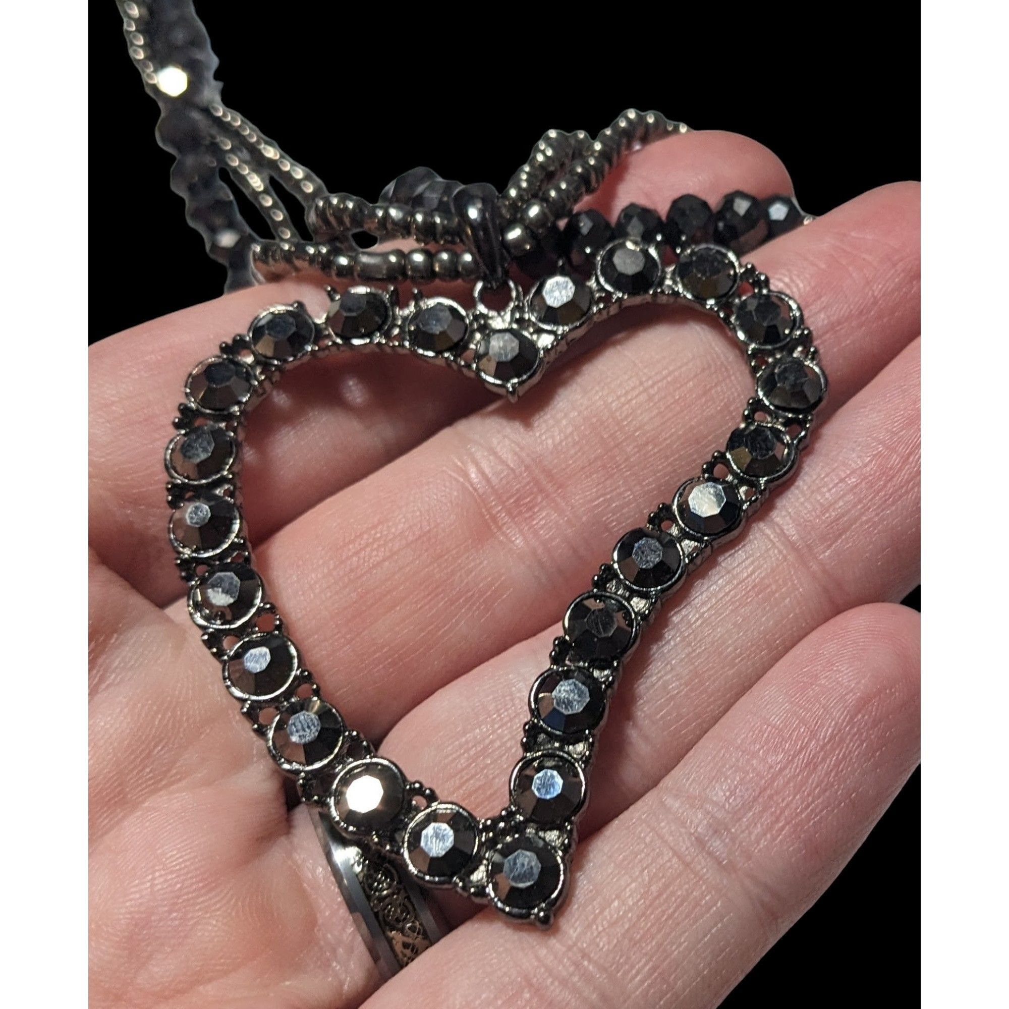 Other Glam Goth Rhinestone Open Heart Beaded Necklace Size ONE SIZE - 3 Thumbnail