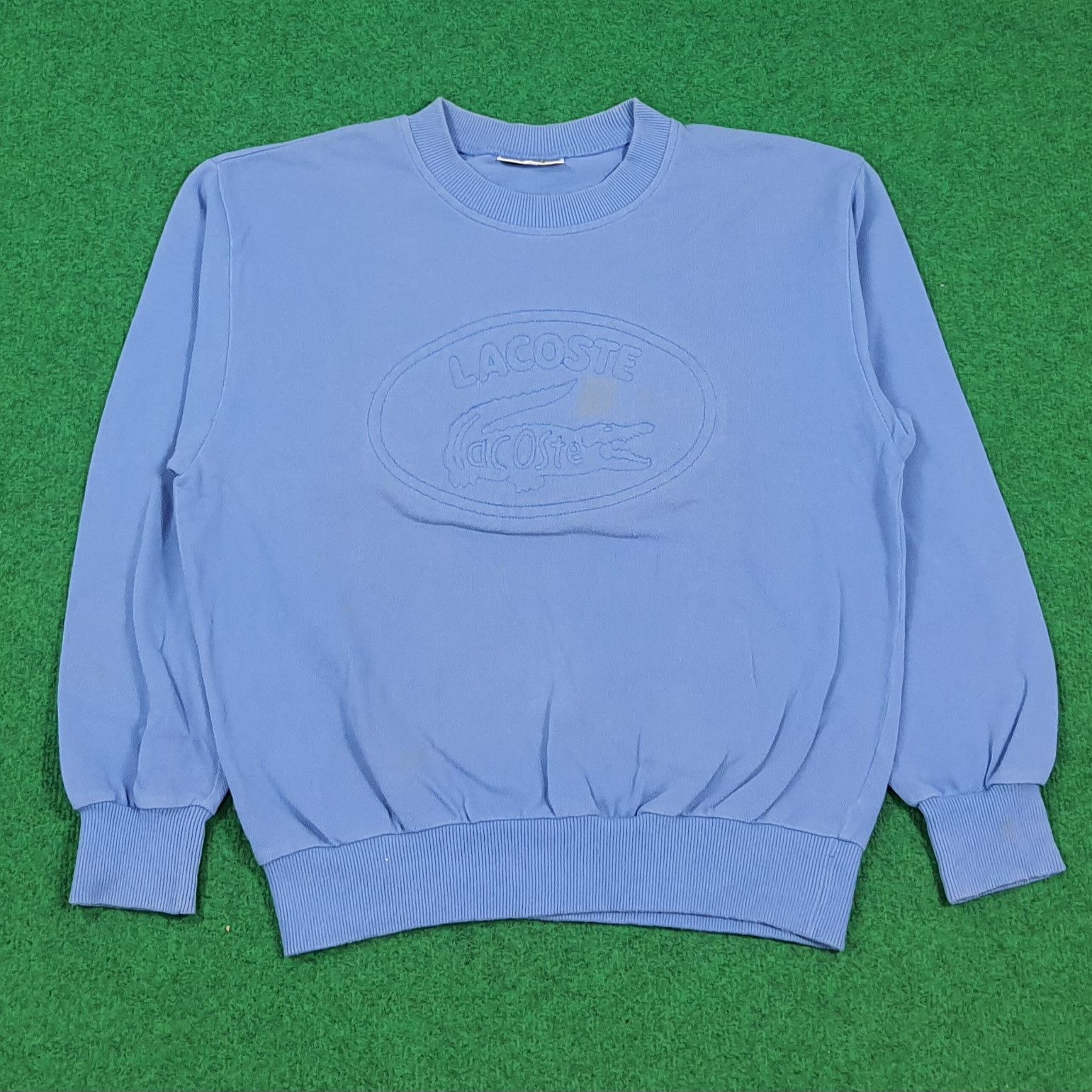 Lacoste Vintage Lacoste Big Logo Embossed Sweatshirt C306N6 Size US S / EU 44-46 / 1 - 1 Thumbnail
