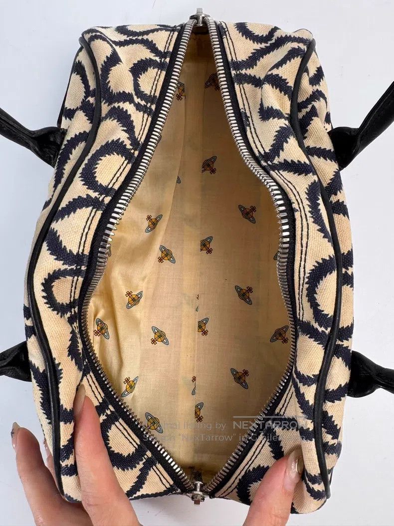 Vivienne Westwood Vivienne Westwood size os Classic Pirate Pattern Bowling Ba Size ONE SIZE - 6 Thumbnail