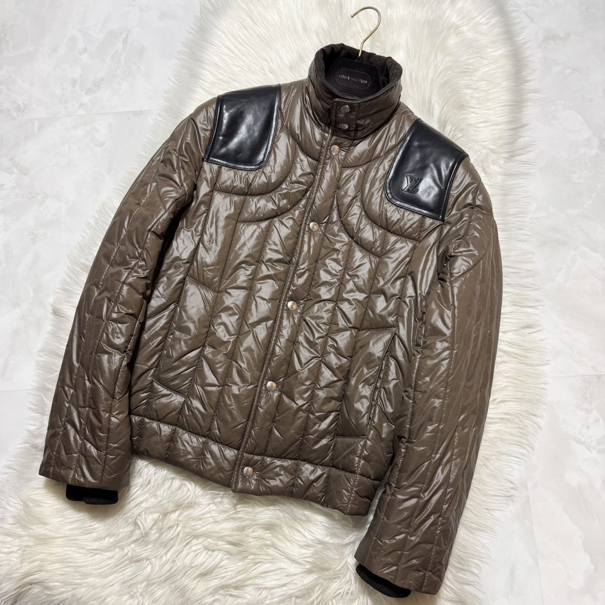 Louis Vuitton Louis Vuitton leather LV logo nylon Jacket 44 Size US S / EU 44-46 / 1 - 5 Thumbnail