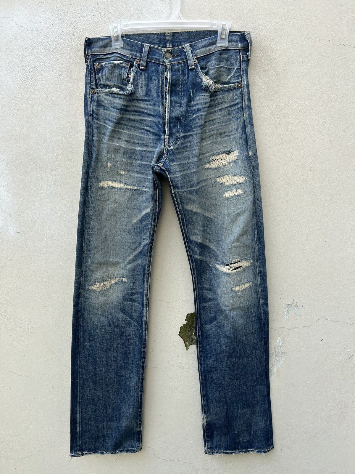 Levi's Vintage Clothing × Vintage Vintage 2005 LVC Levi’s 501 E Trashed Denim Selvedge Jeans Size US 32 / EU 48 - 6 Thumbnail