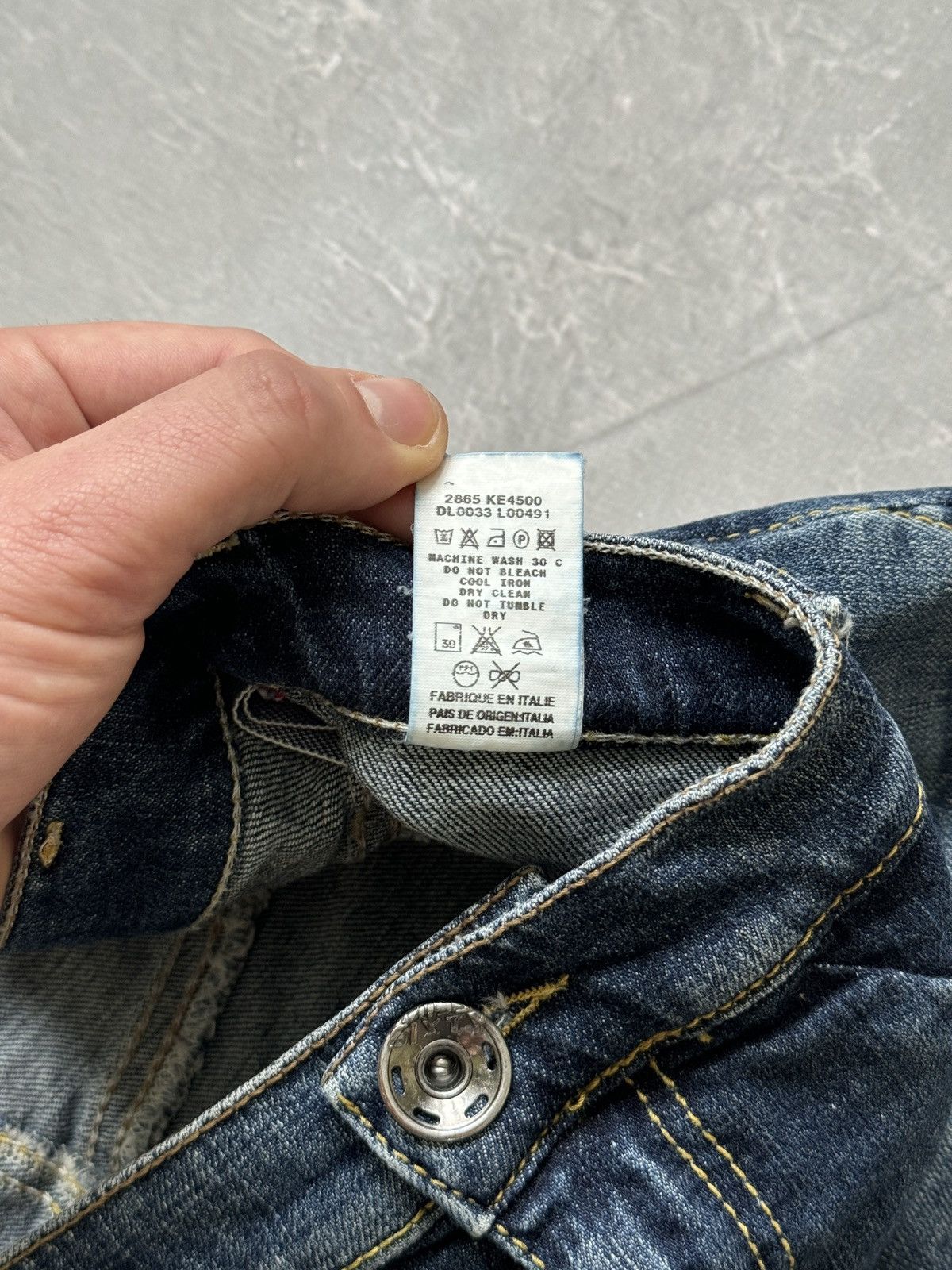 Miss Sixty Vintage Miss Sixty Denim Mini Skirt Chain Zip Y2k Style Size 30" / US 8 / IT 44 - 11 Thumbnail