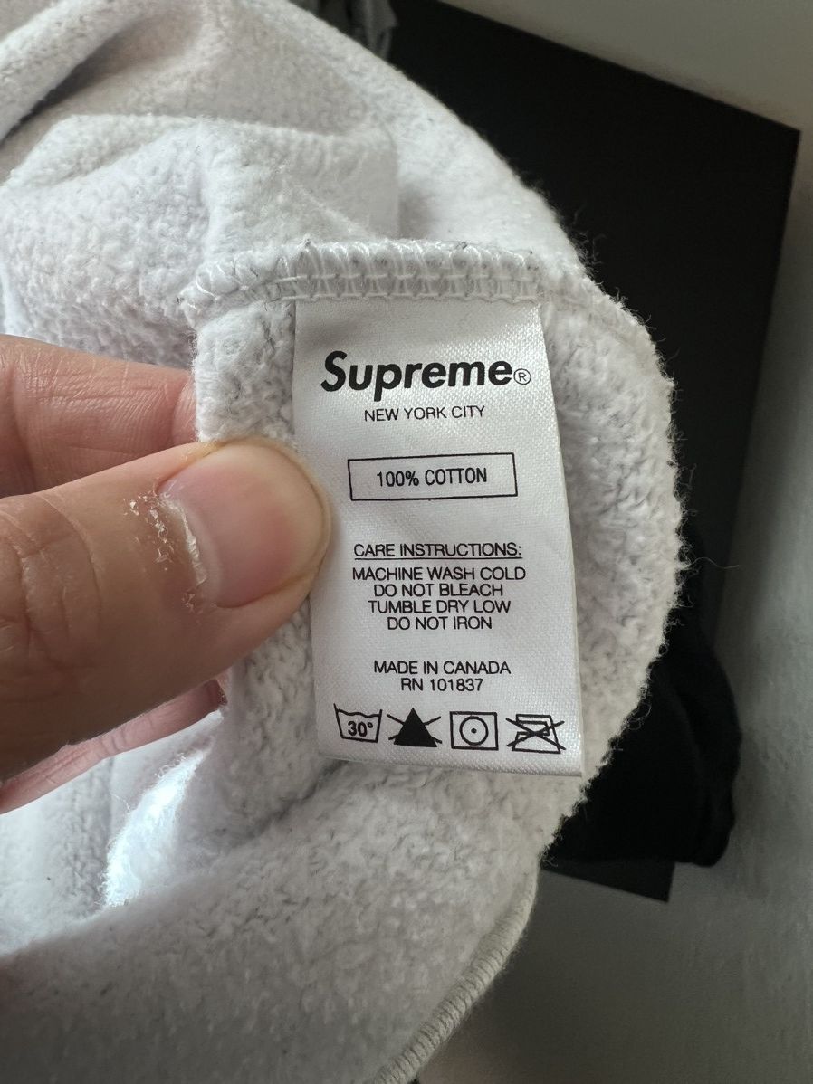 Supreme Supreme Futura Crewneck FW20 Size US L / EU 52-54 / 3 - 7 Thumbnail