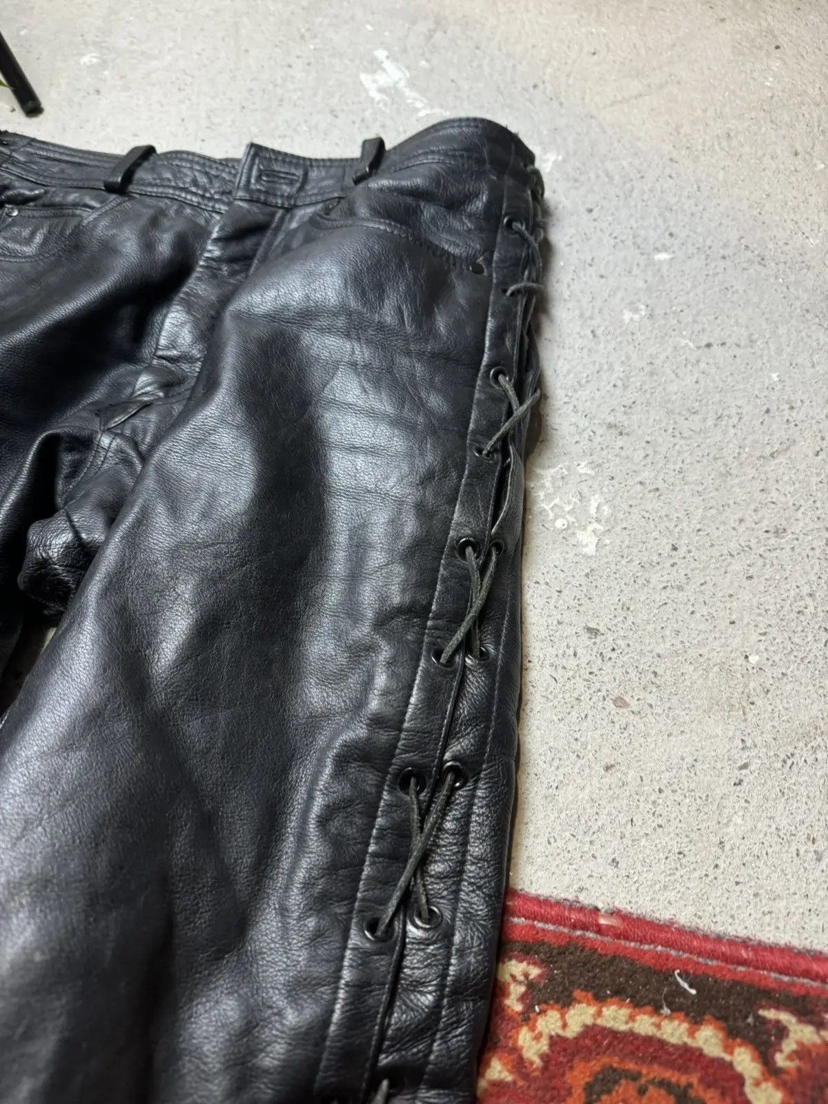 Vintage Vintage Y2K Leather Punk Biker Hearts Style Motorcycle Pants Size US 33 - 3 Thumbnail