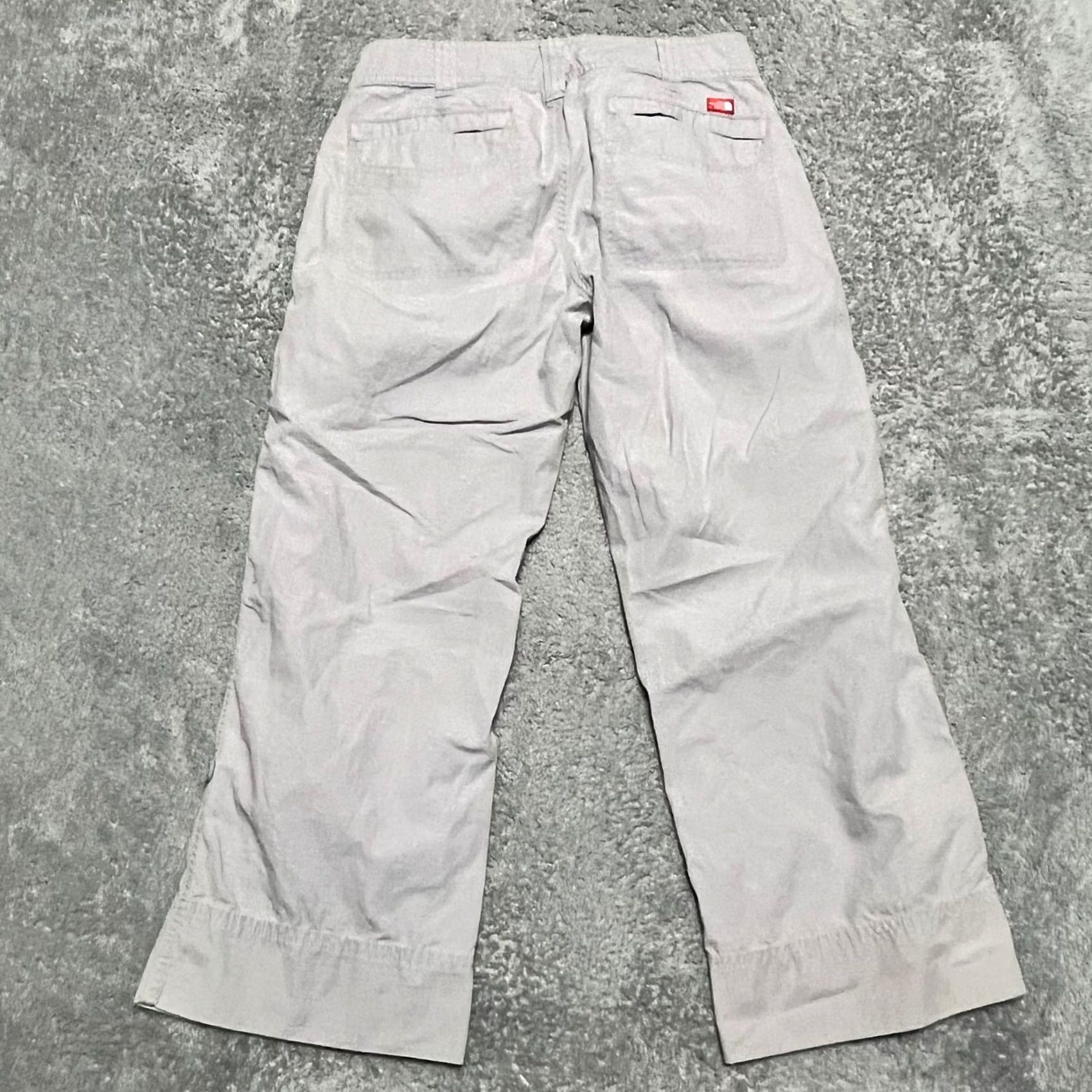 The North Face The North Face Pants Capri Womens 4 (30x24.5) Ripstop Straight Roll Up Hiking Gray Capris Womens 4 Size 27" / US 4 / IT 40 - 3 Thumbnail