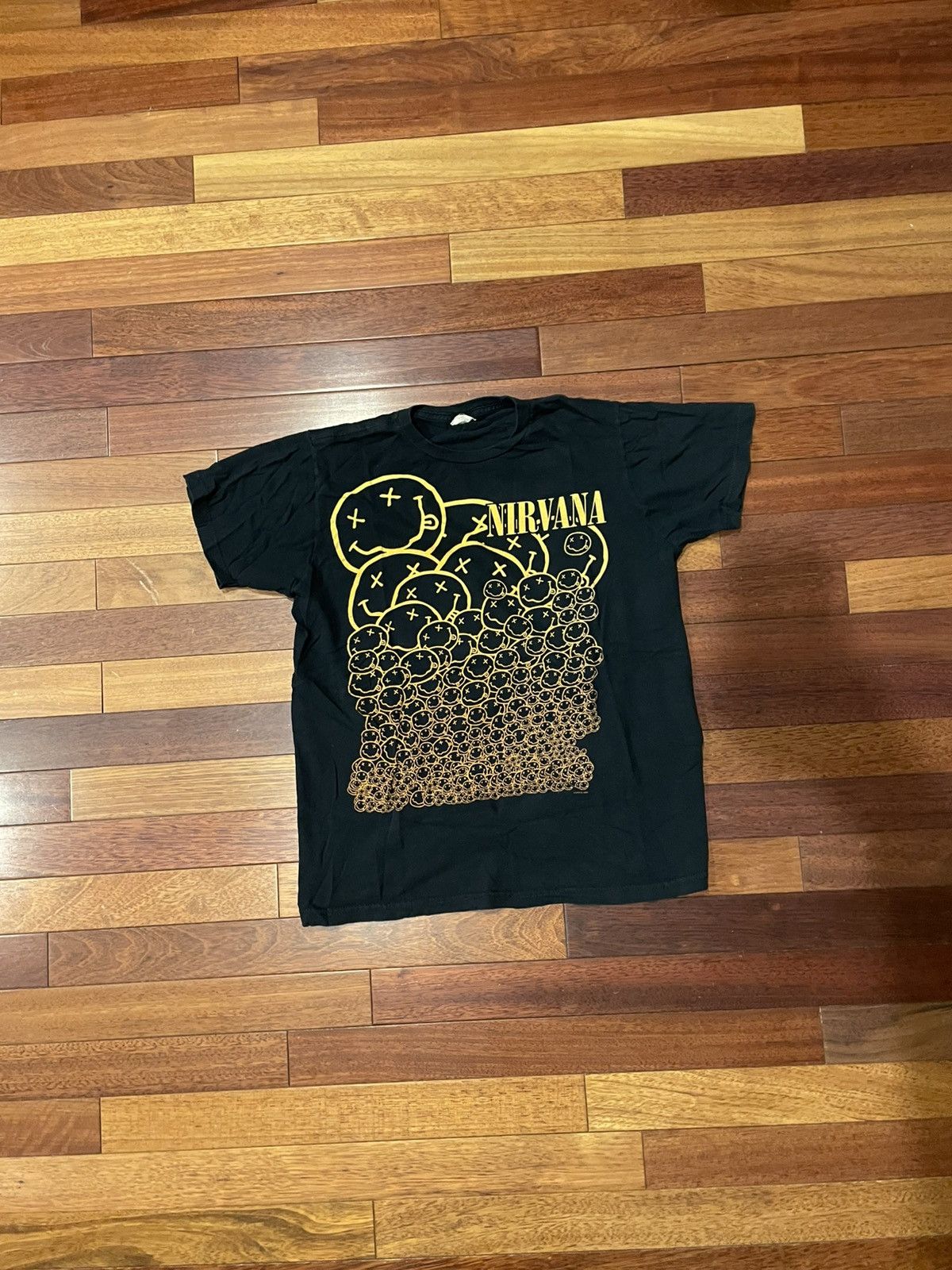 Band Tees × Vintage Vintage Nirvana Many Smiles Graphic Tee Size US S / EU 44-46 / 1 - 1 Thumbnail